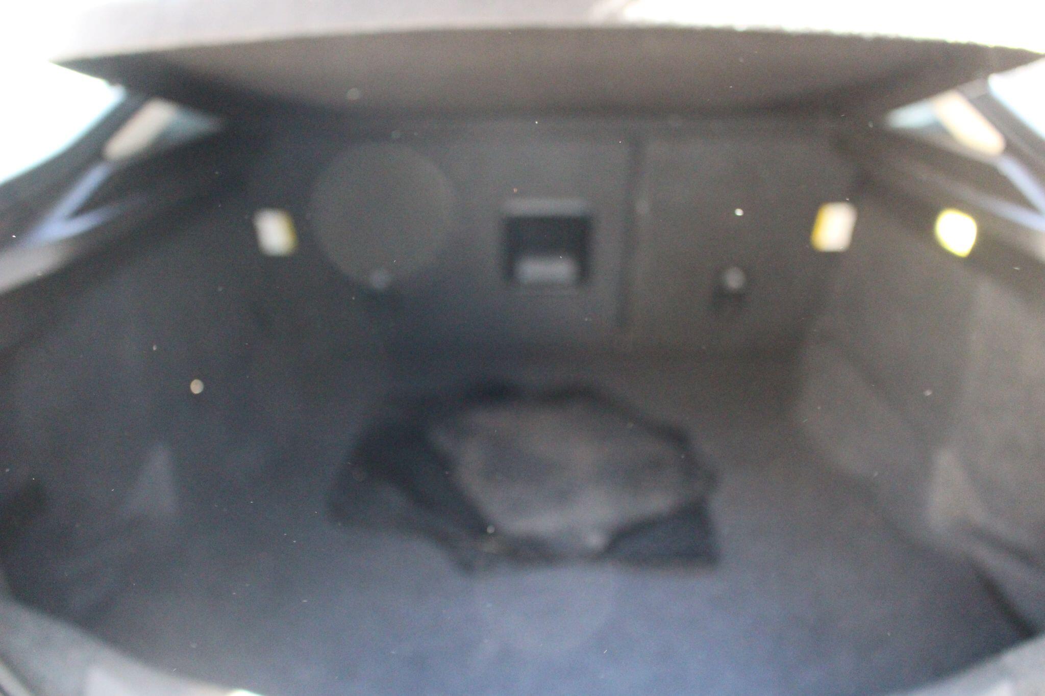 Ford Mondeo view 23