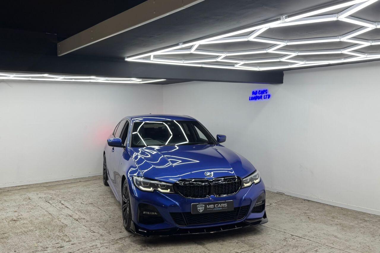 BMW 3 Series view 6