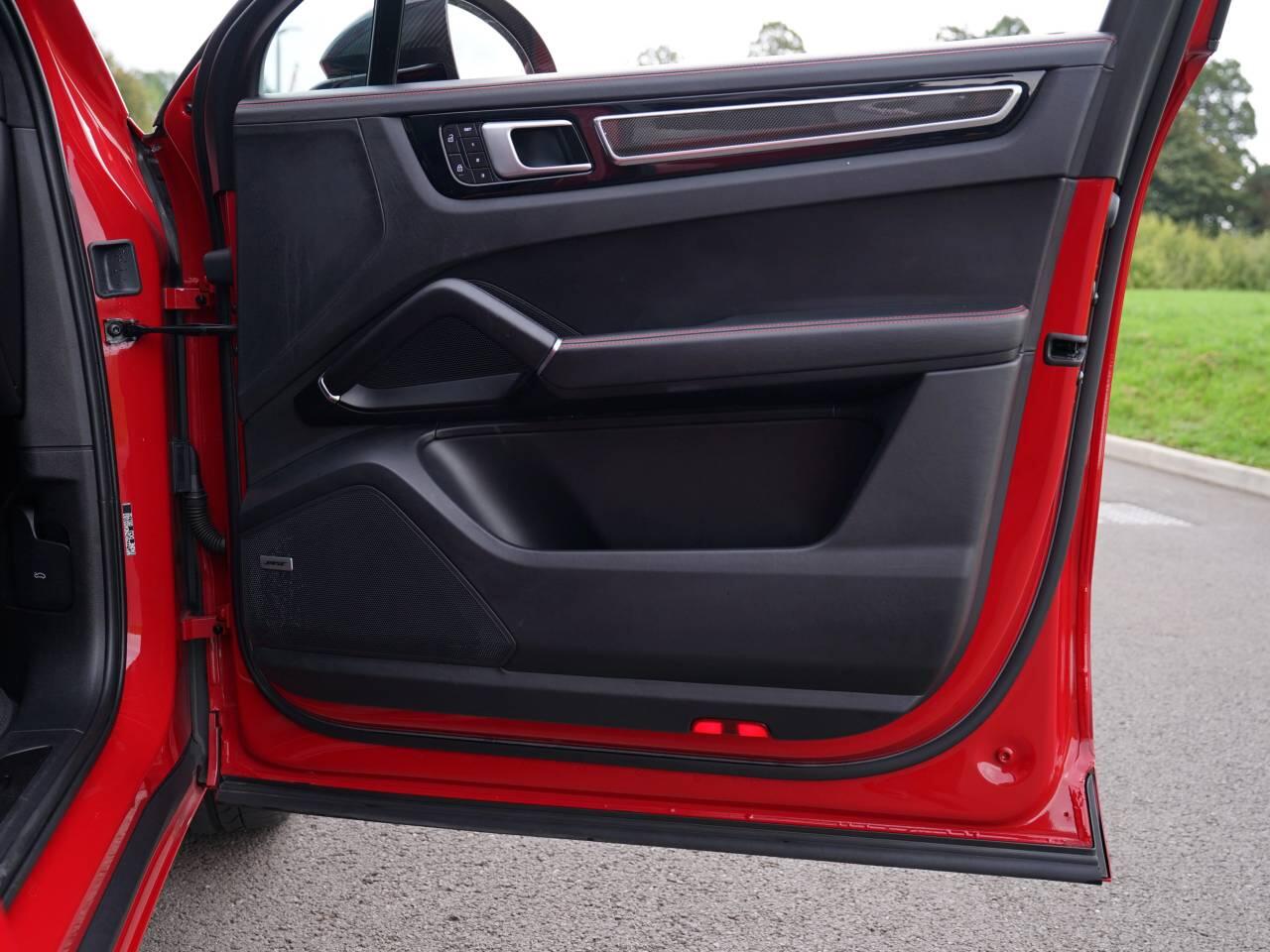 Porsche Cayenne view 49