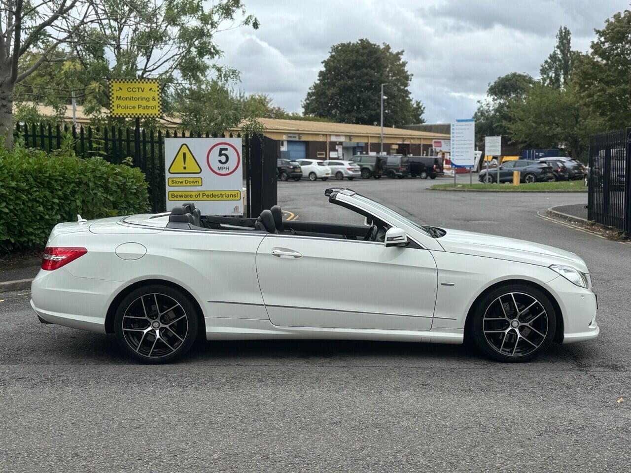 Mercedes-Benz E-Class view 2