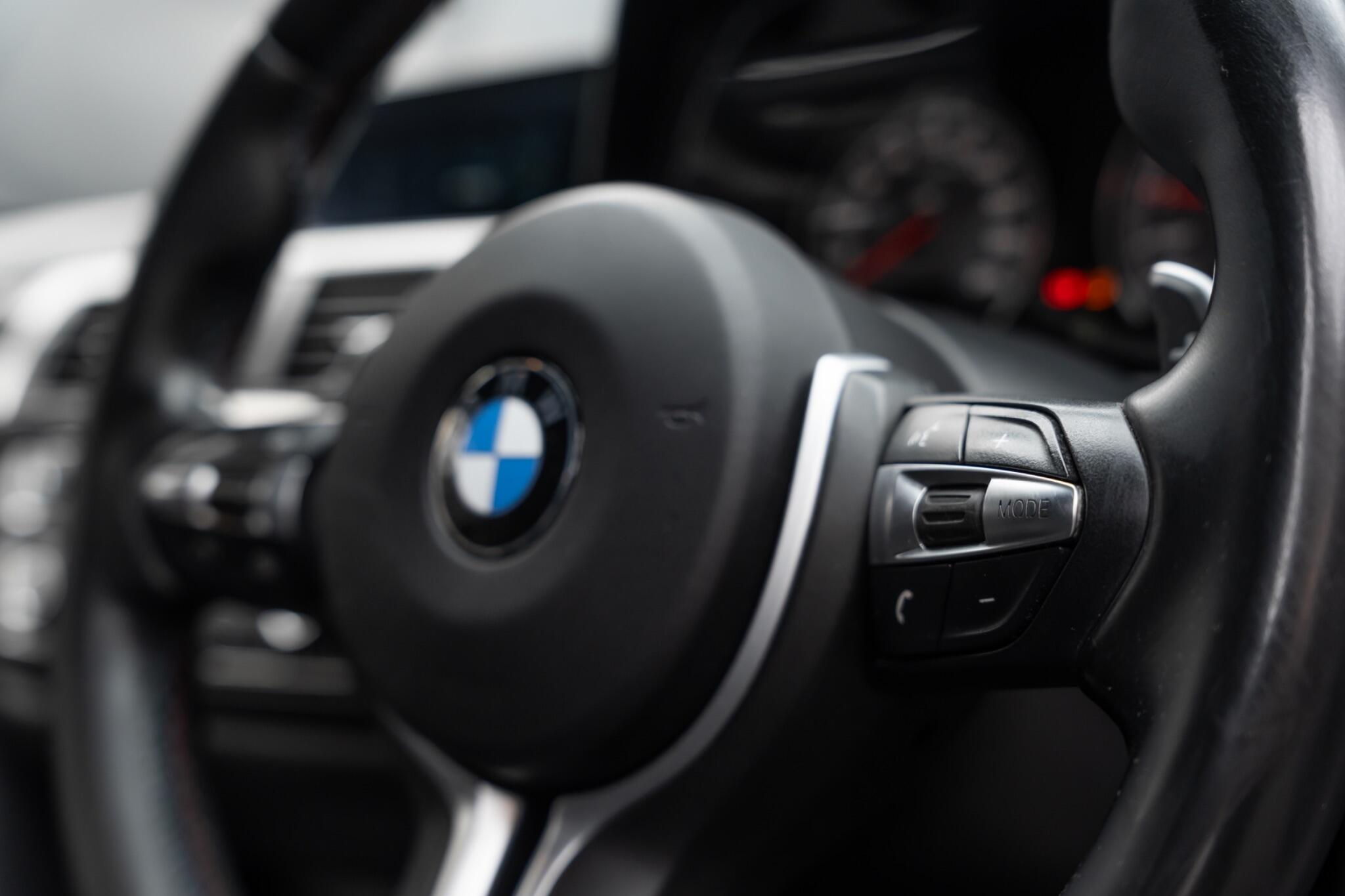 BMW M4 view 45
