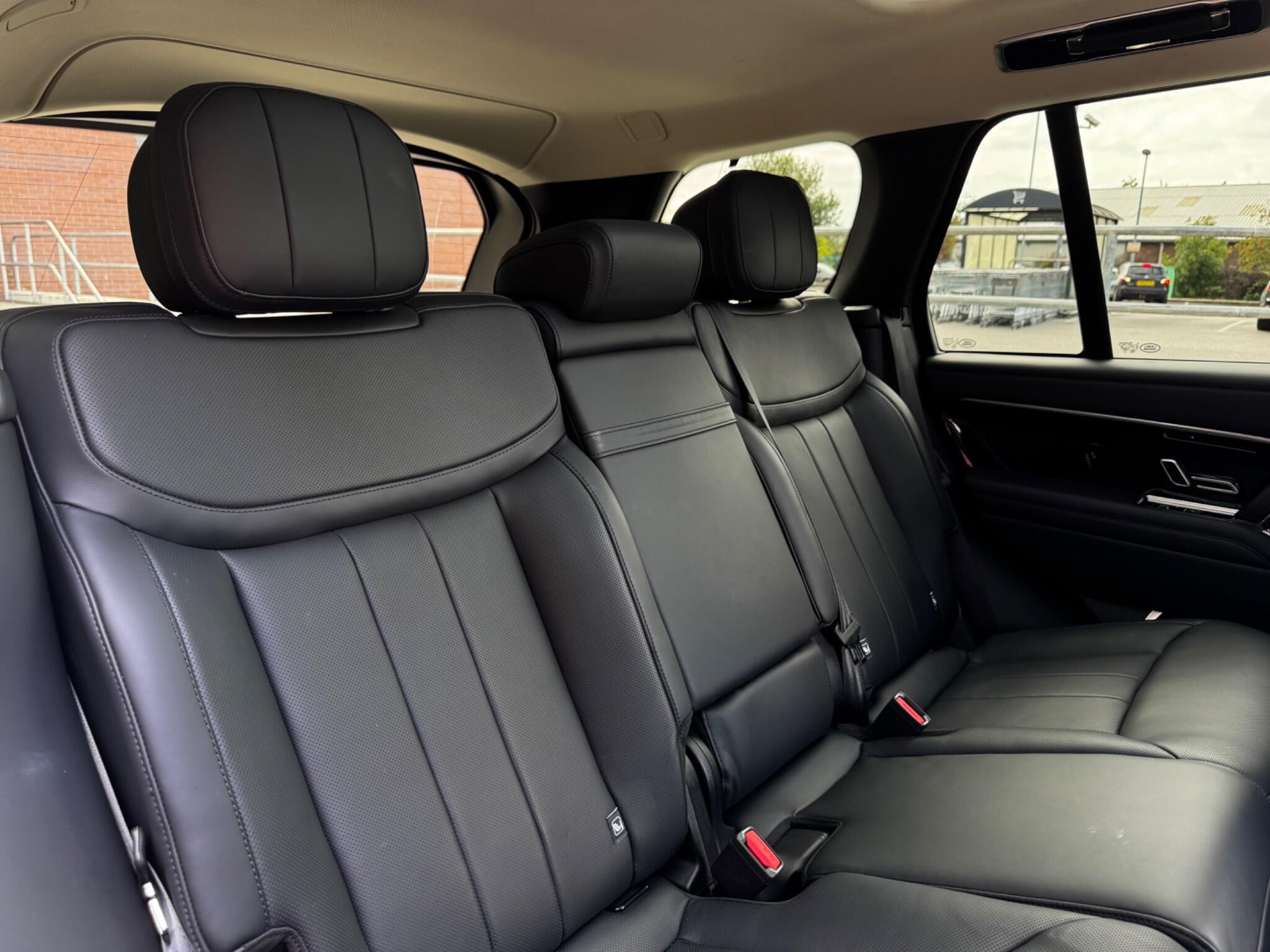 Land Rover Range Rover view 36