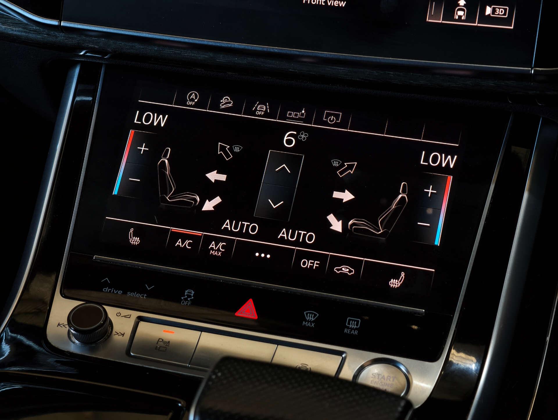 Audi Q8 view 30