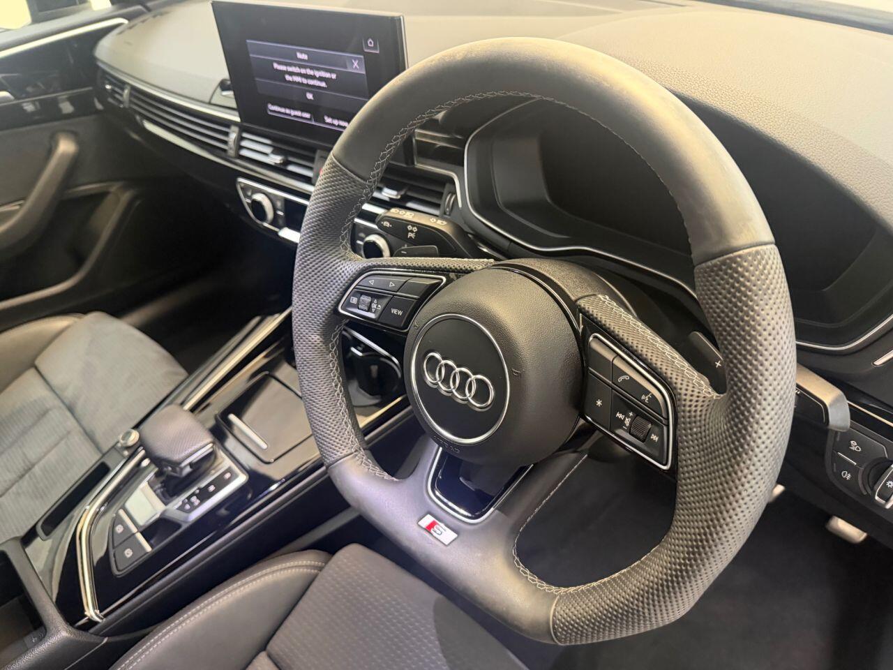 Audi A5 view 34