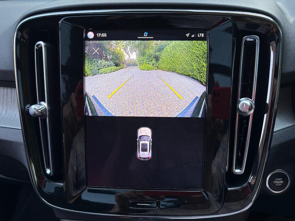 Volvo XC40 view 26