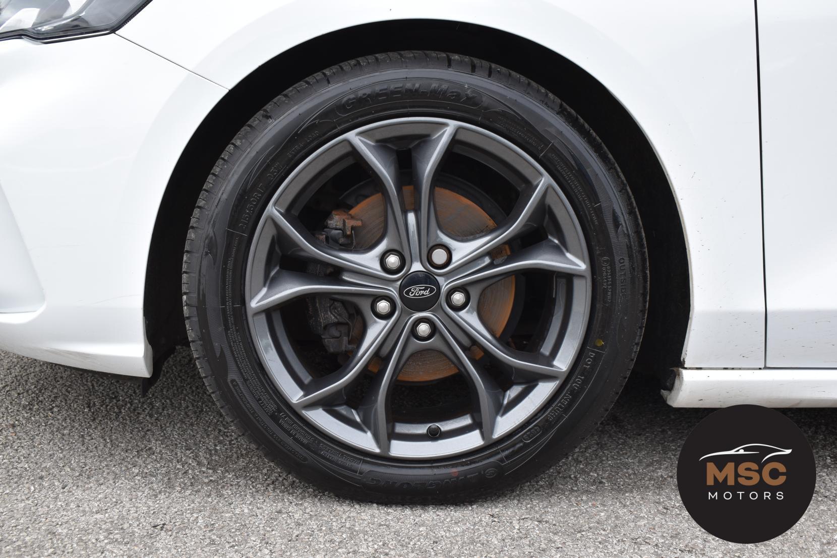 Ford Focus view 28