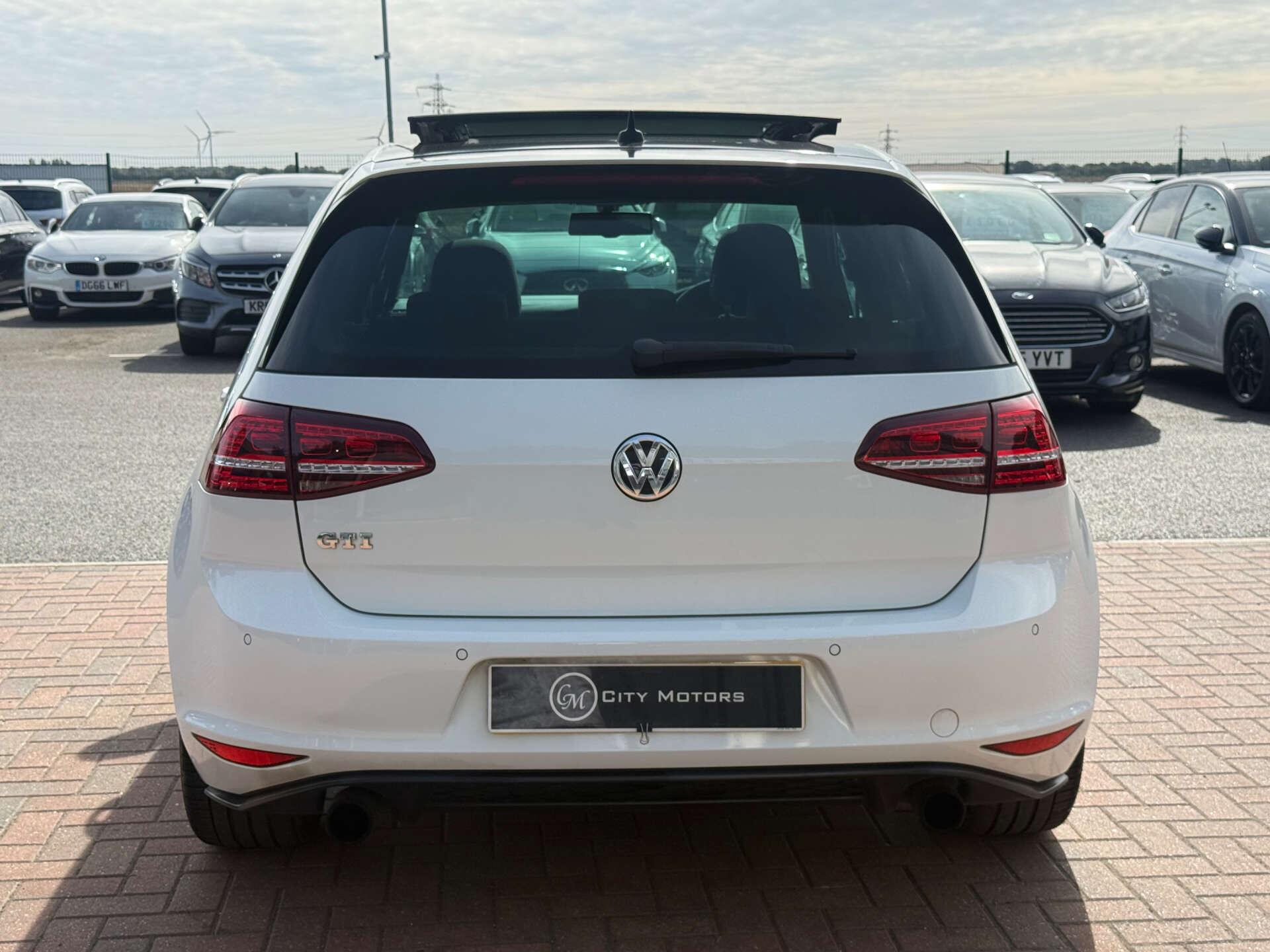 Volkswagen Golf view 28