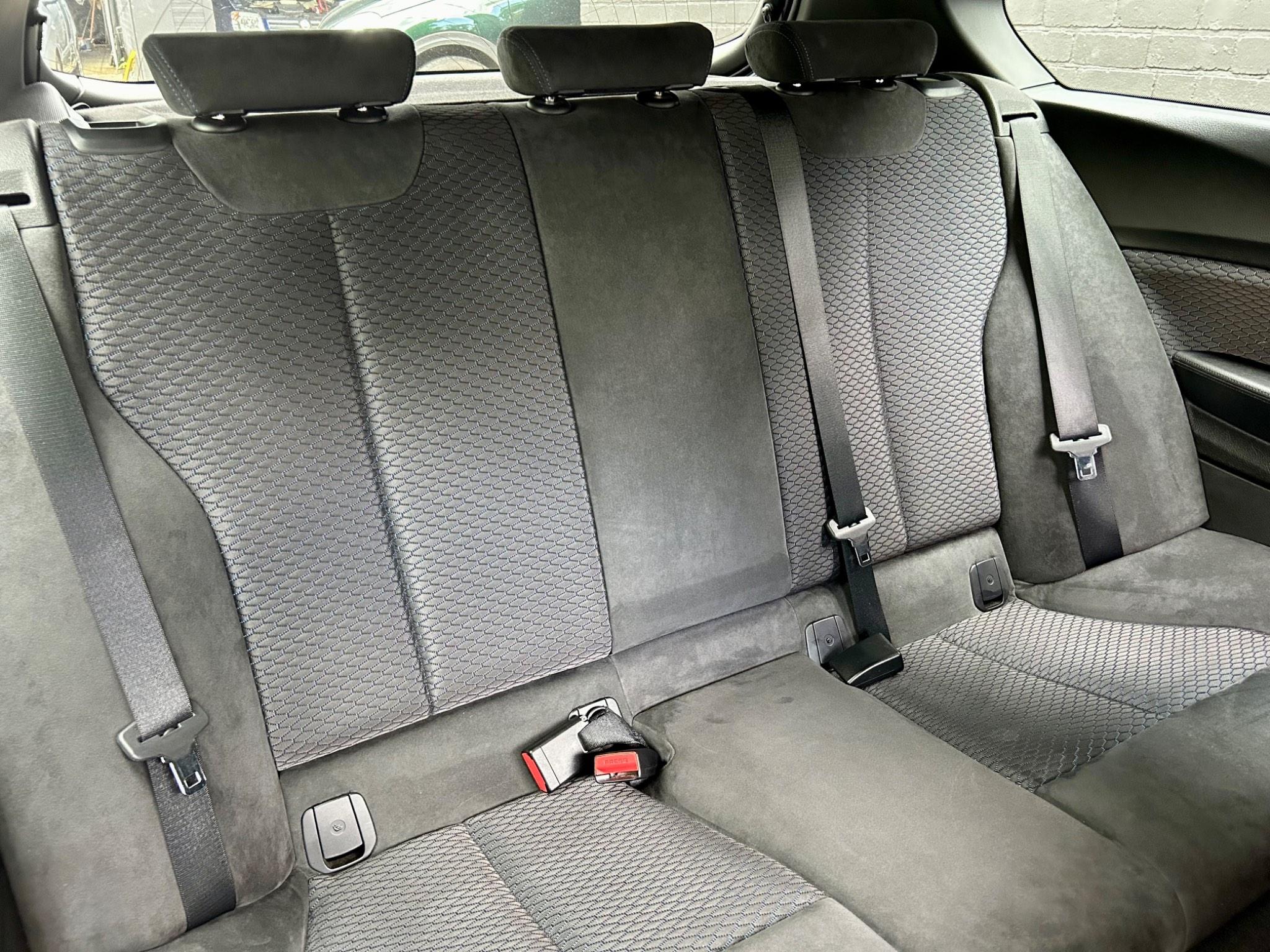 BMW 1 Series view 8