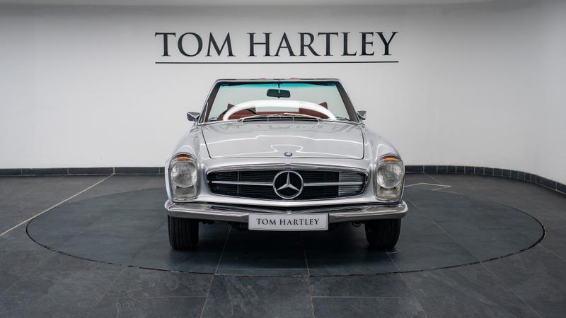 Mercedes-Benz SL view 3
