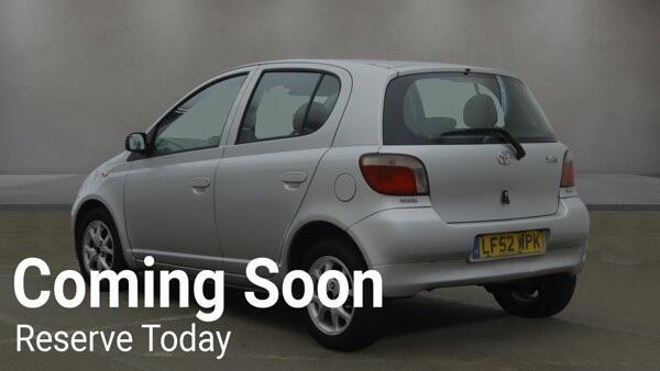 Toyota Yaris view 16