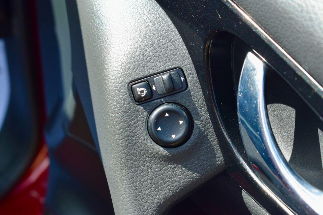 Nissan Qashqai view 24