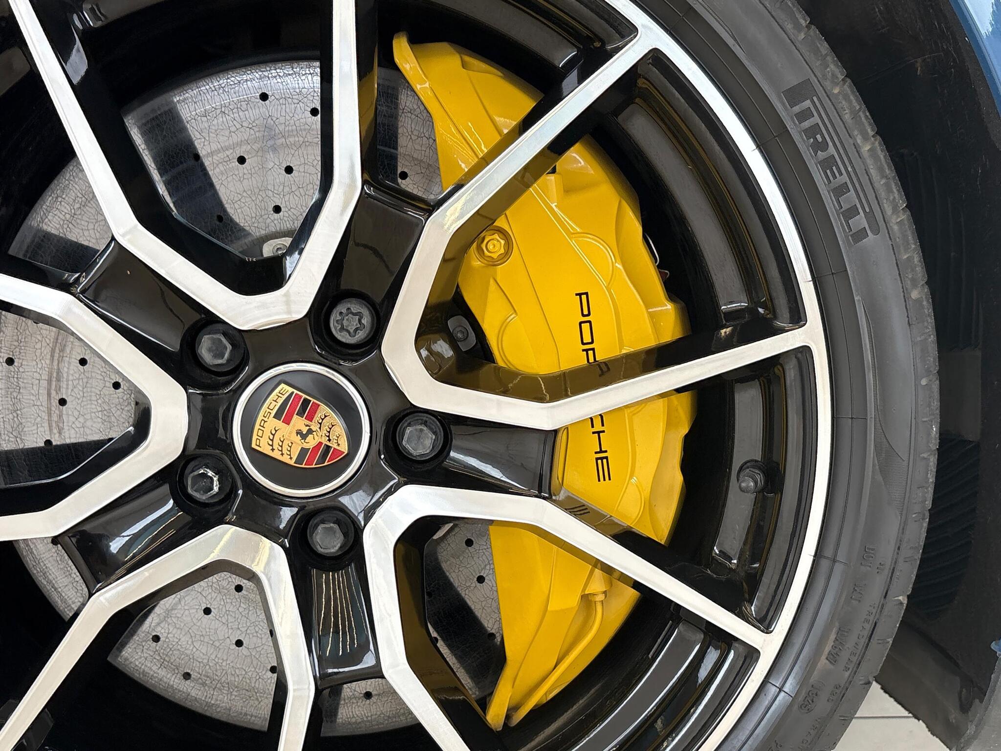 Porsche Taycan view 52