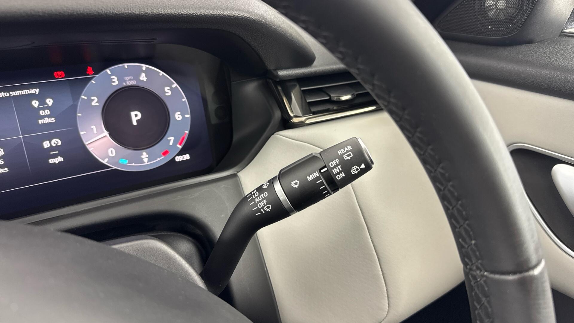 Land Rover Range Rover Velar view 44