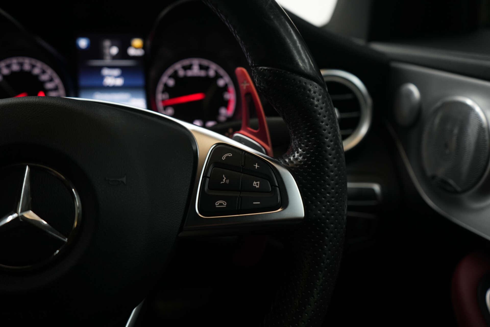 Mercedes-Benz C-Class view 37