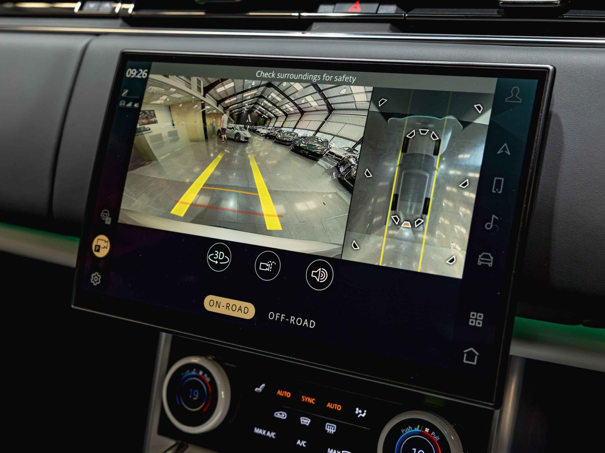 Land Rover Range Rover view 4