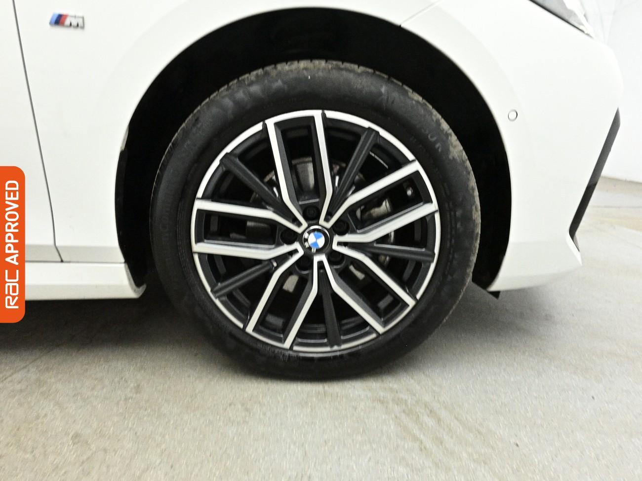 BMW 2 Series view 14