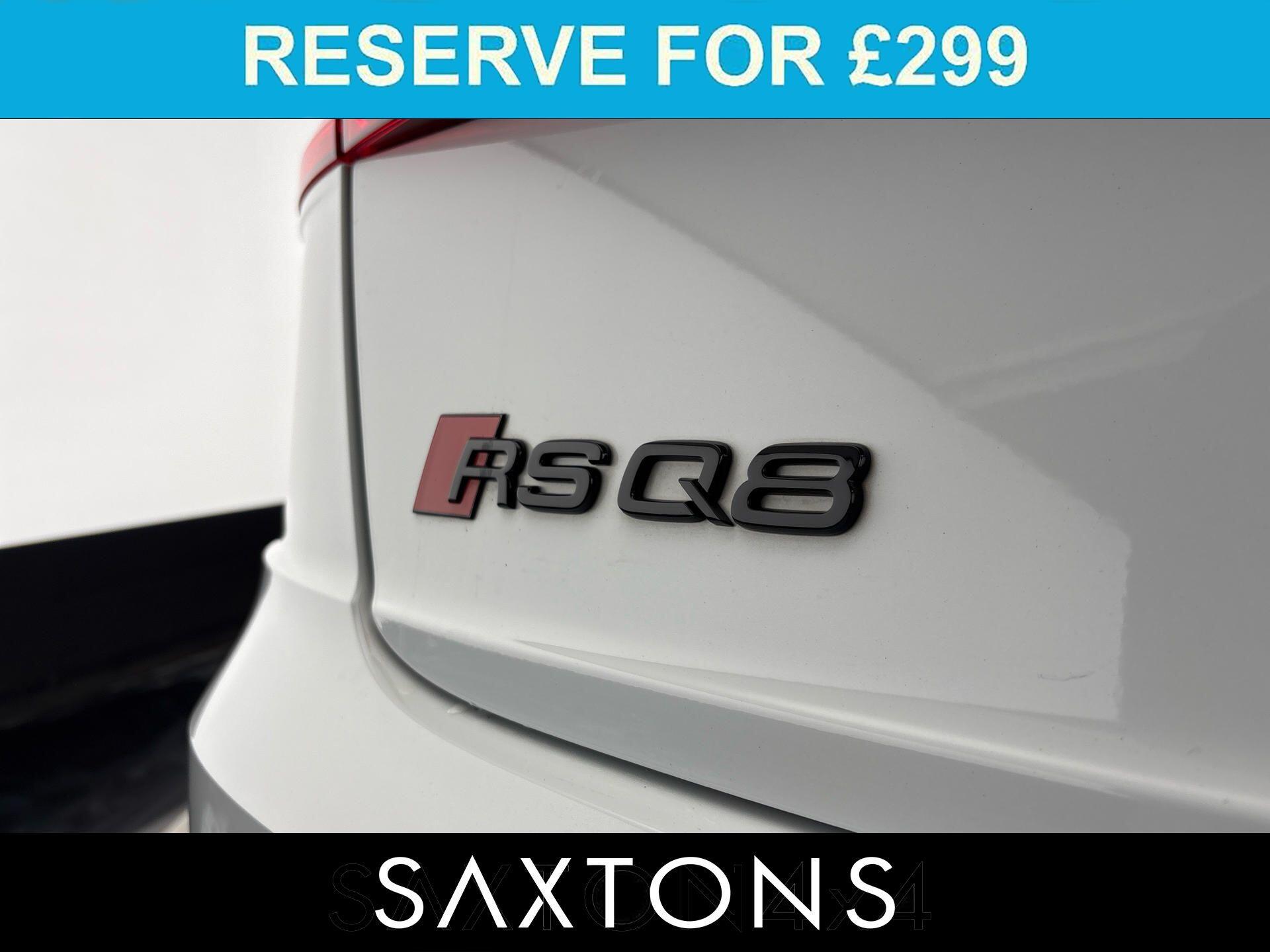 Audi RS Q8 view 6