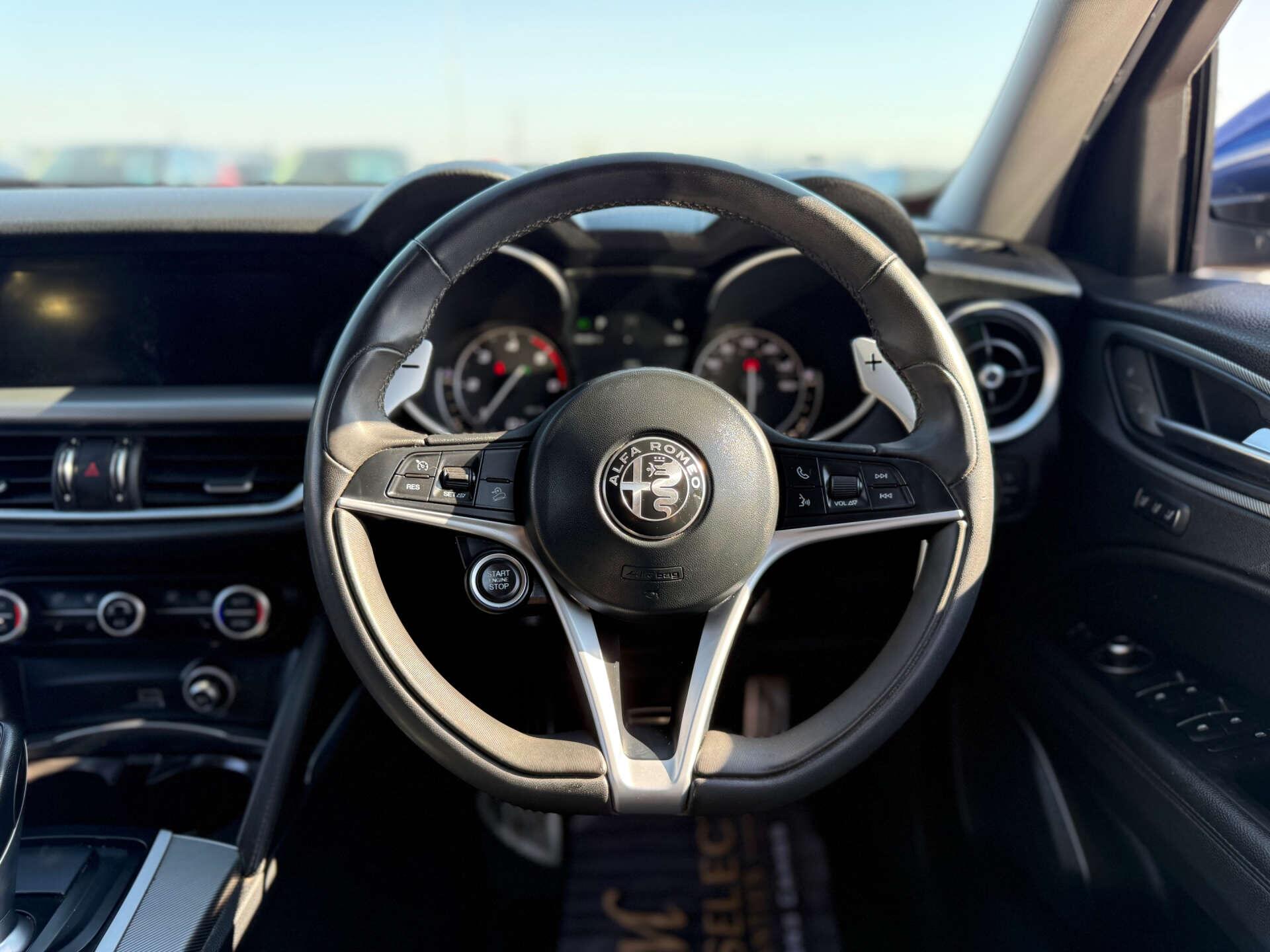 Alfa Romeo Stelvio view 72