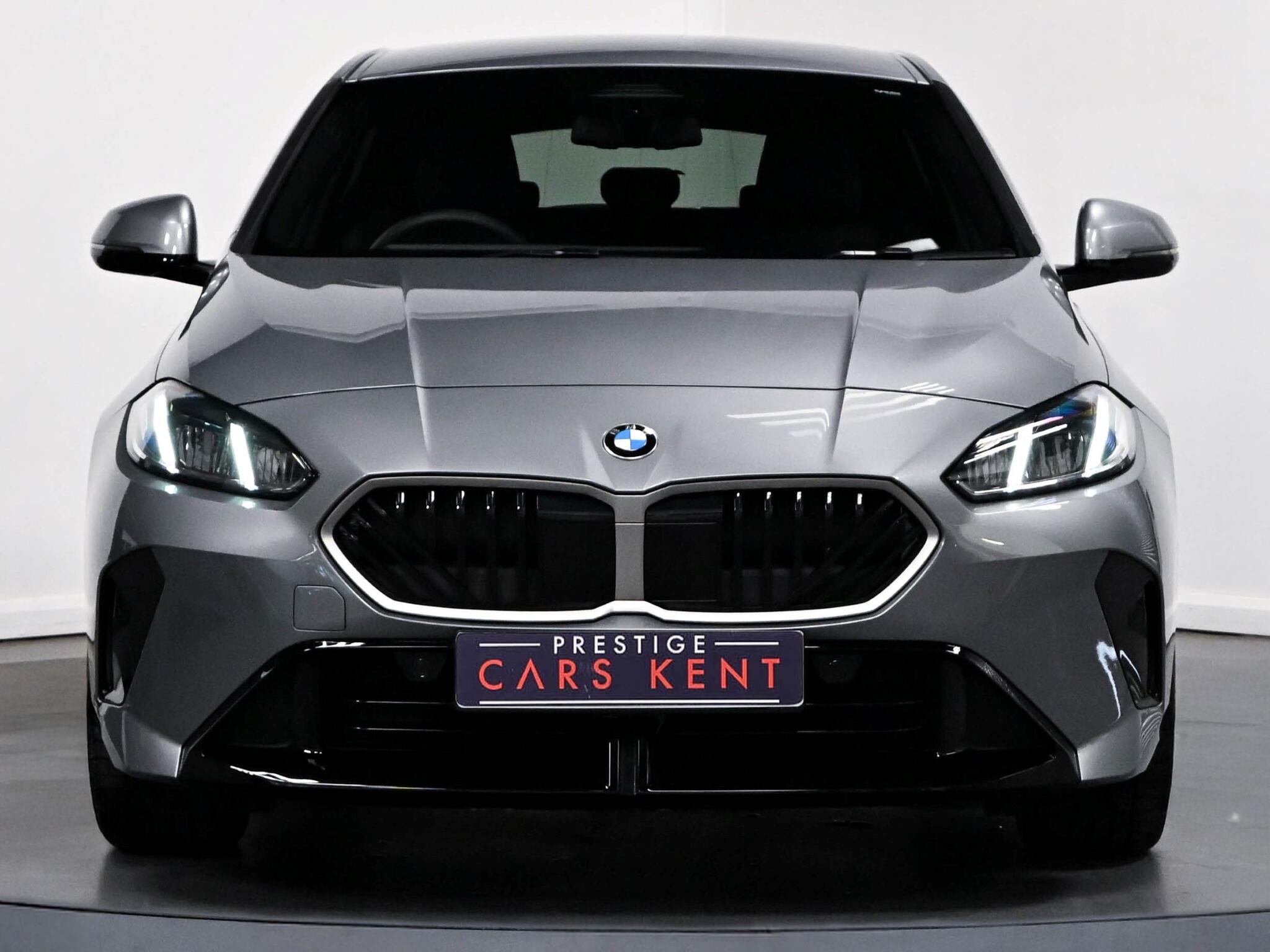 BMW 1 Series view 17