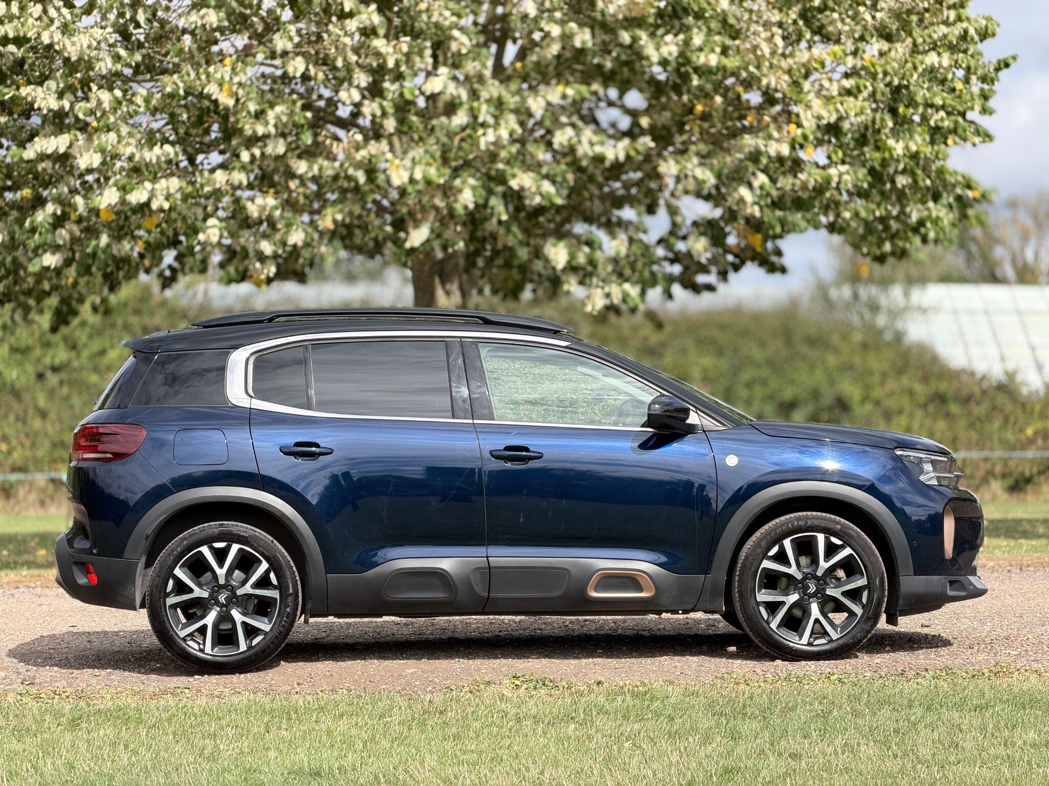 Citroen C5 Aircross view 3