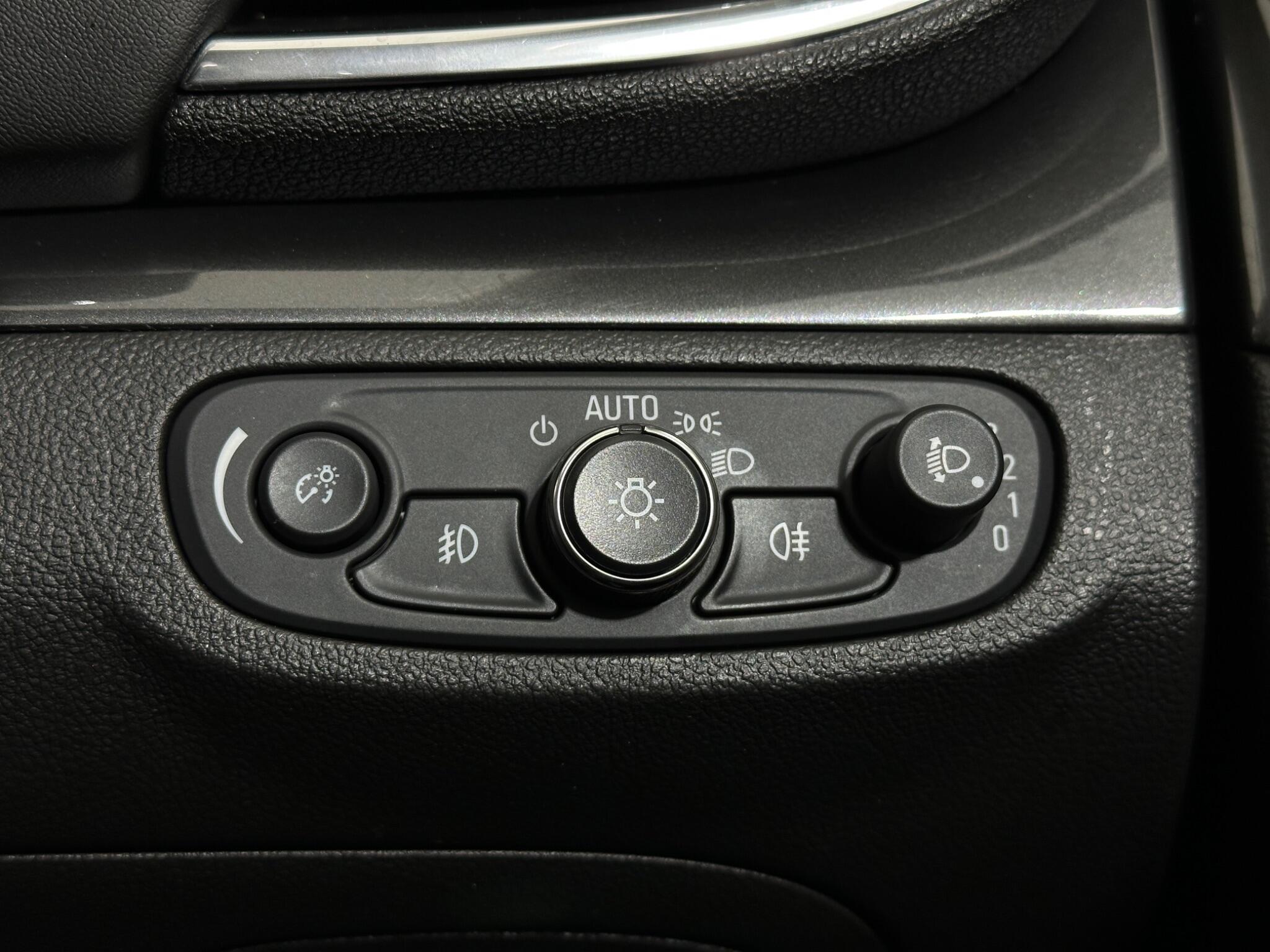 Vauxhall Mokka X view 18