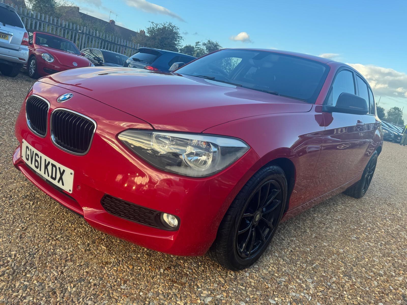 BMW 1 Series view 3