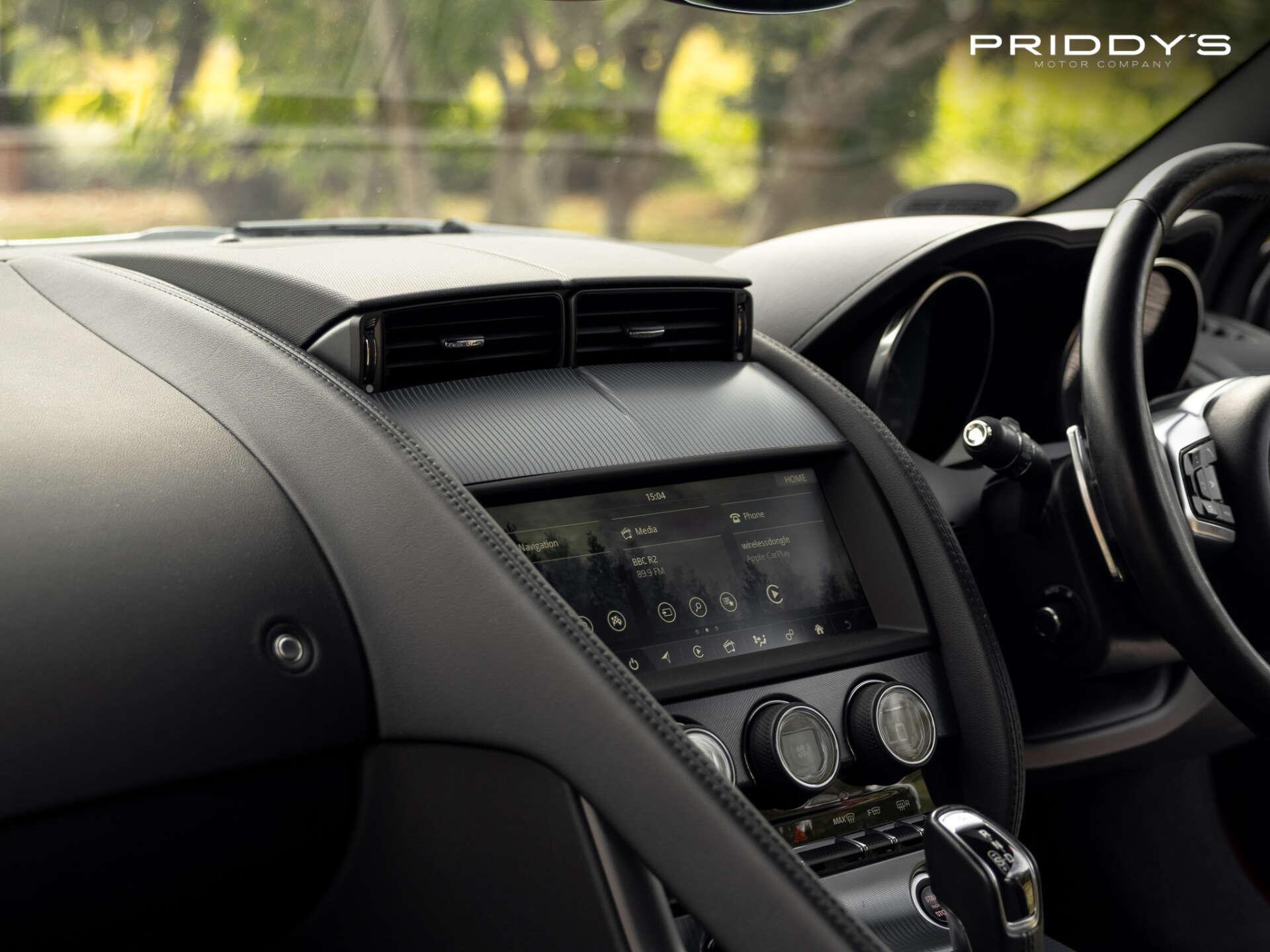 Jaguar F-Type view 34