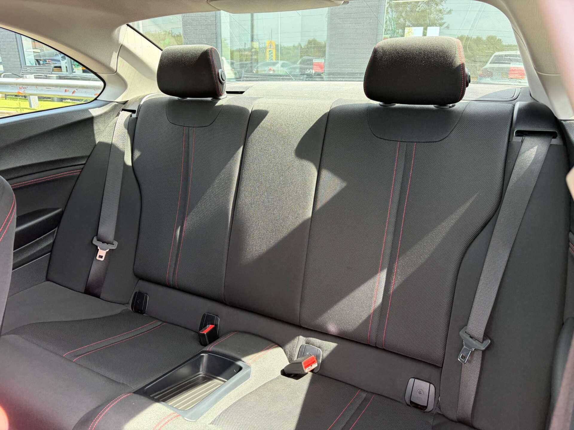 BMW 2 Series view 19