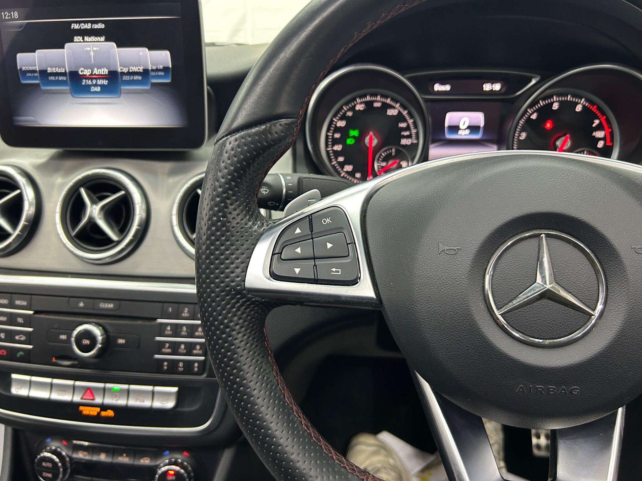 Mercedes-Benz Cla view 42
