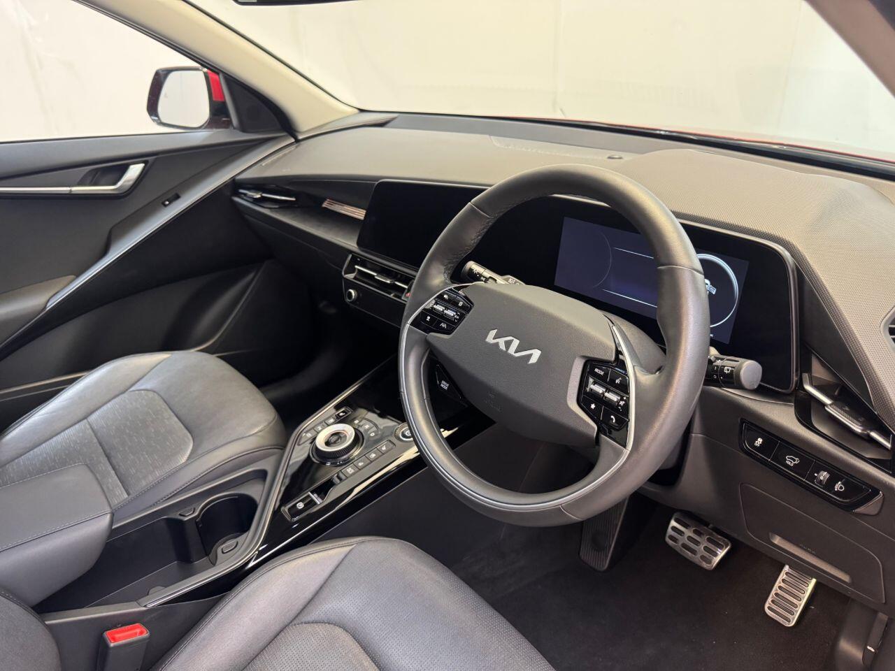Kia Niro view 44