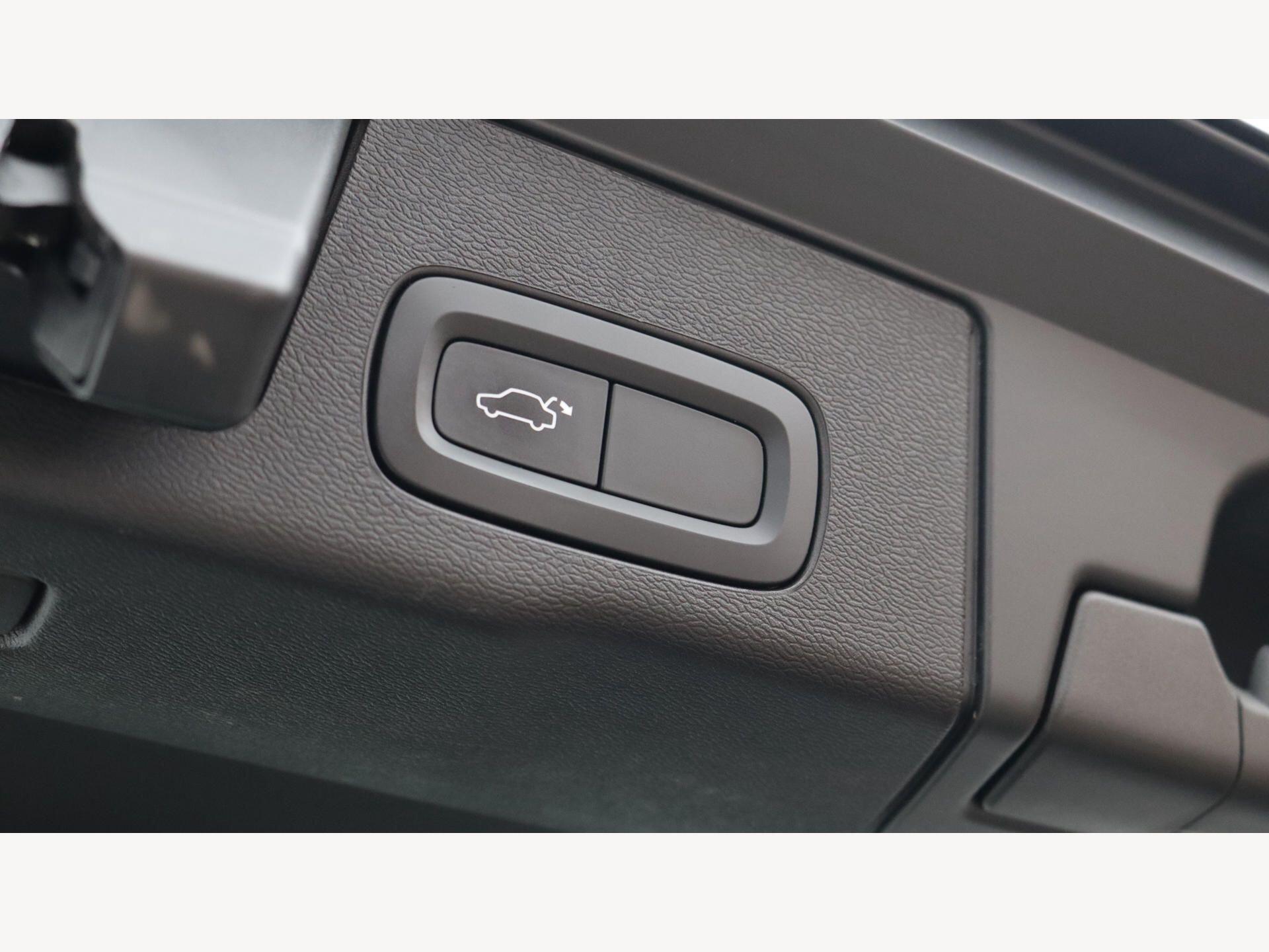 Volvo XC60 view 31