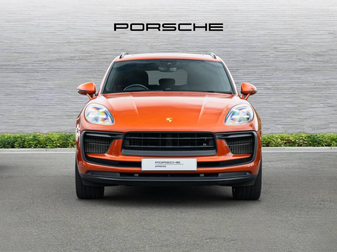 Porsche Macan view 6