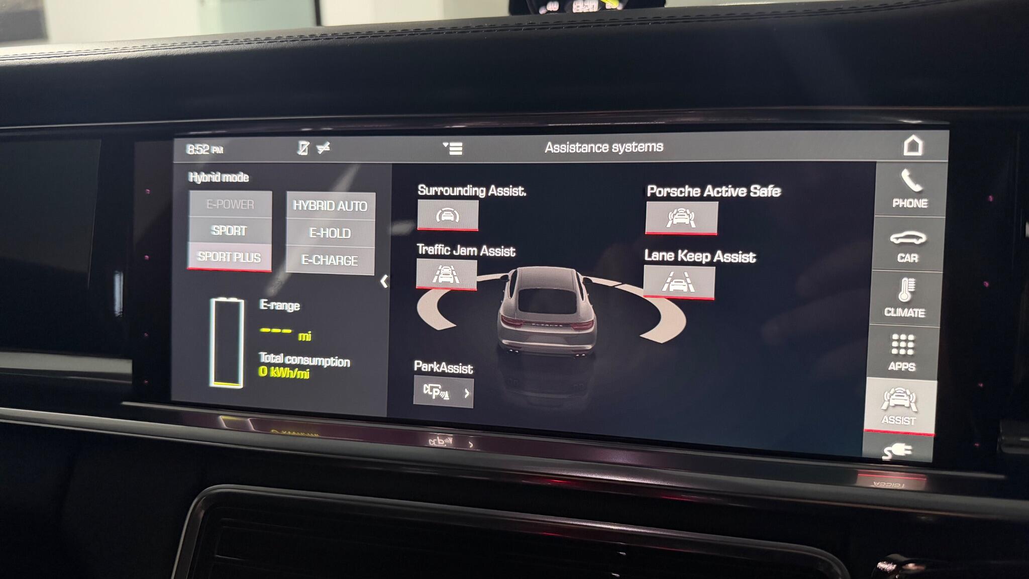 Porsche Panamera view 26