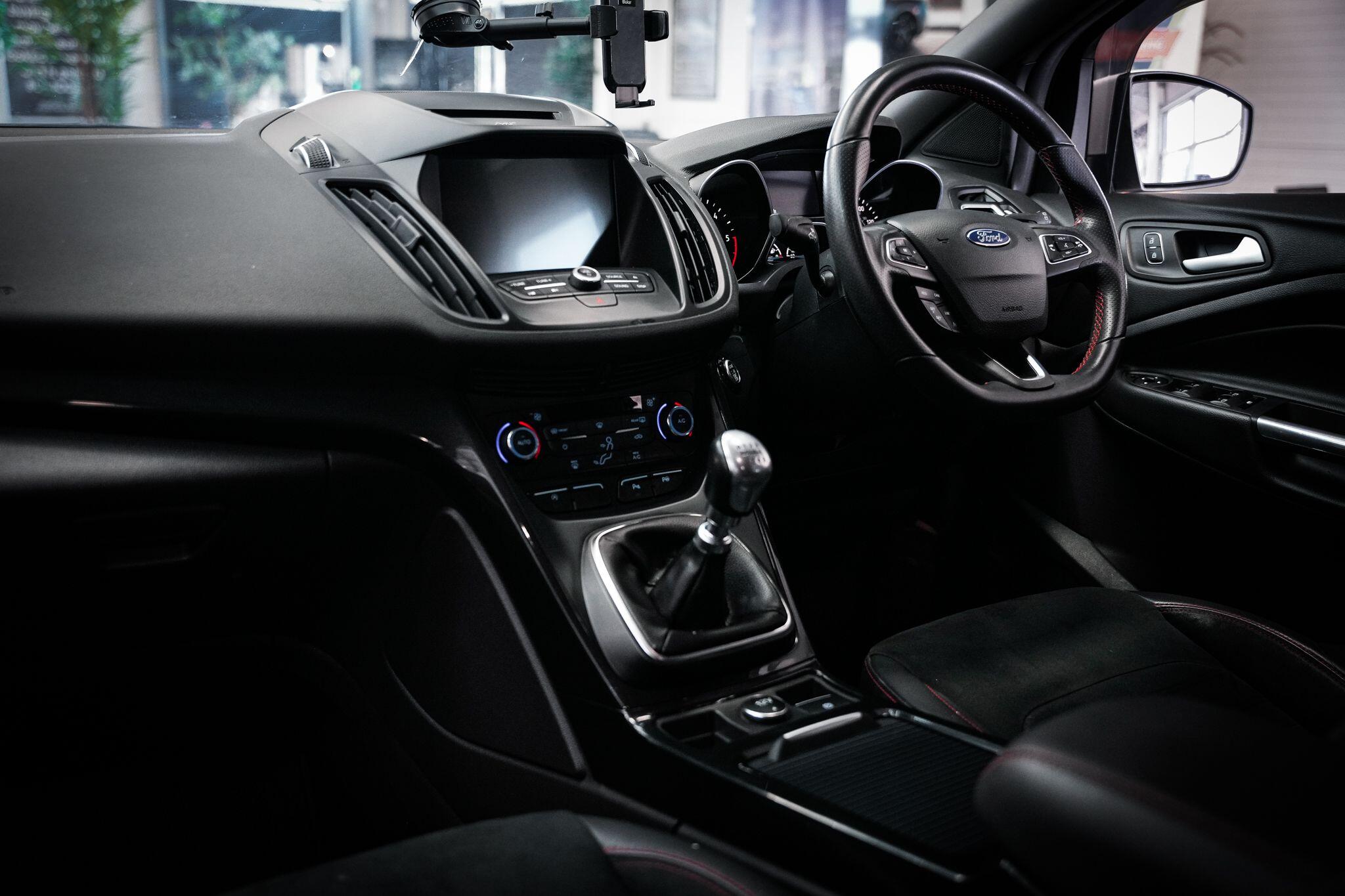 Ford Kuga view 22