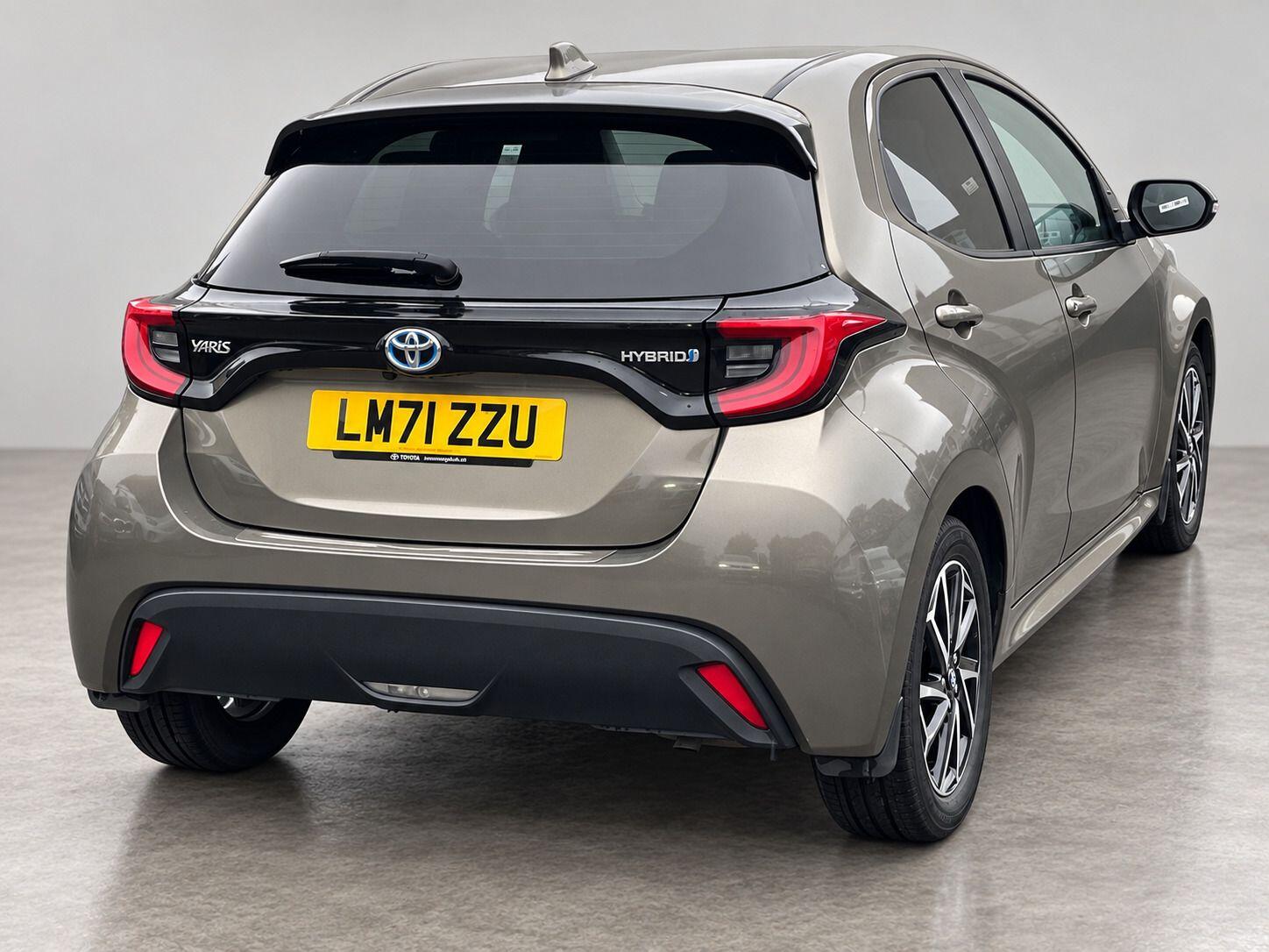 Toyota Yaris view 8