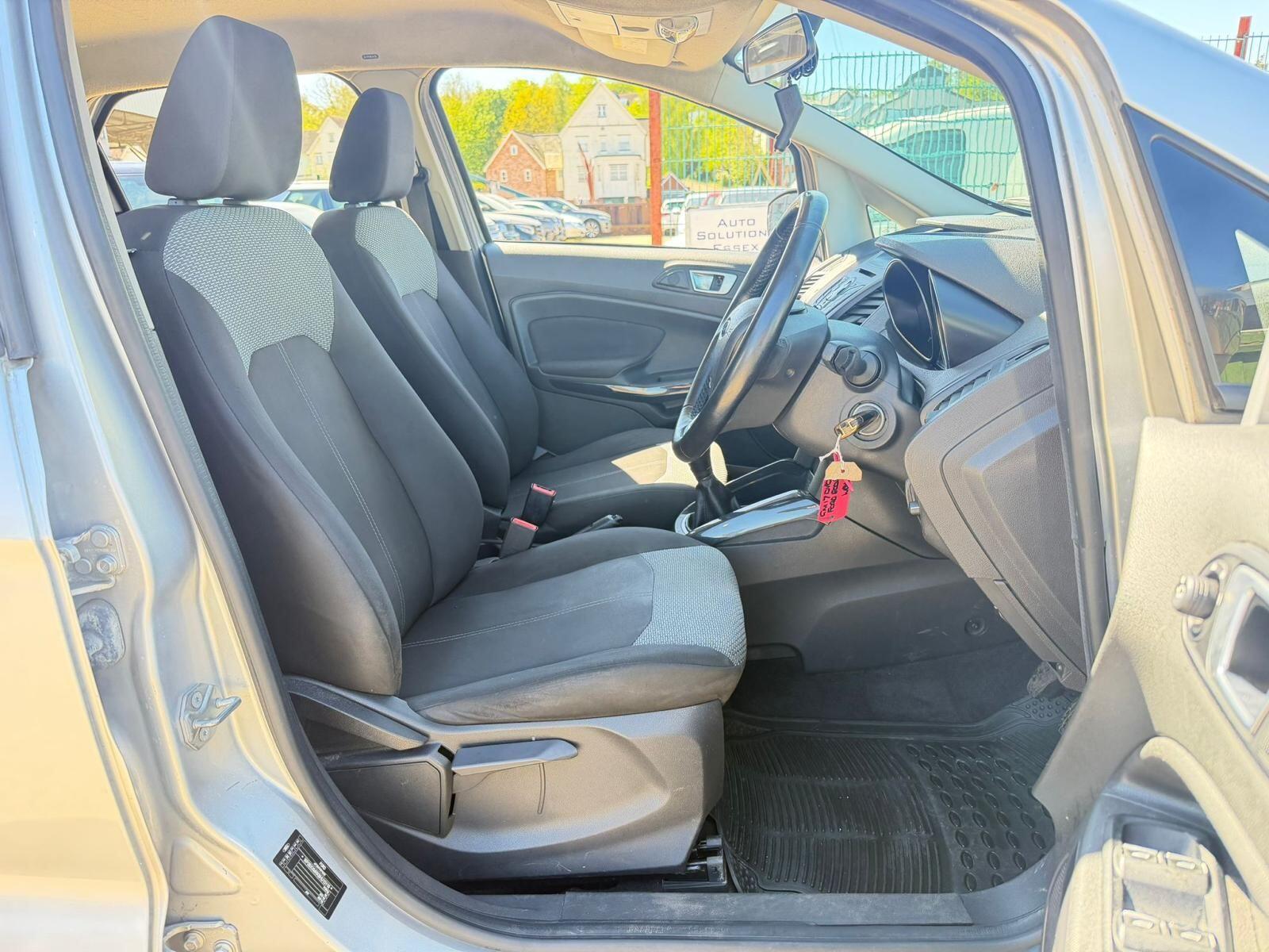 Ford Ecosport view 8