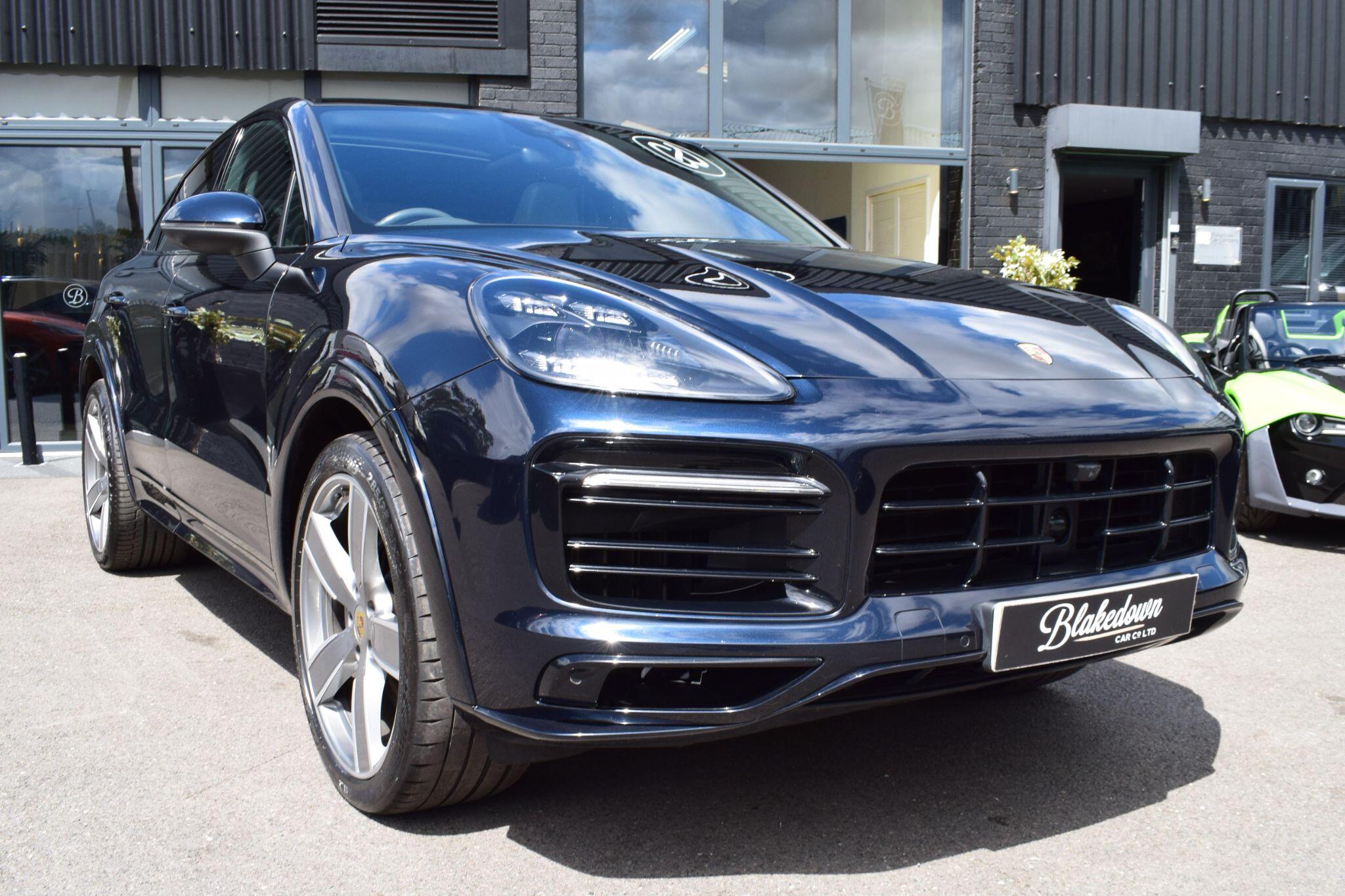 Porsche Cayenne view 34
