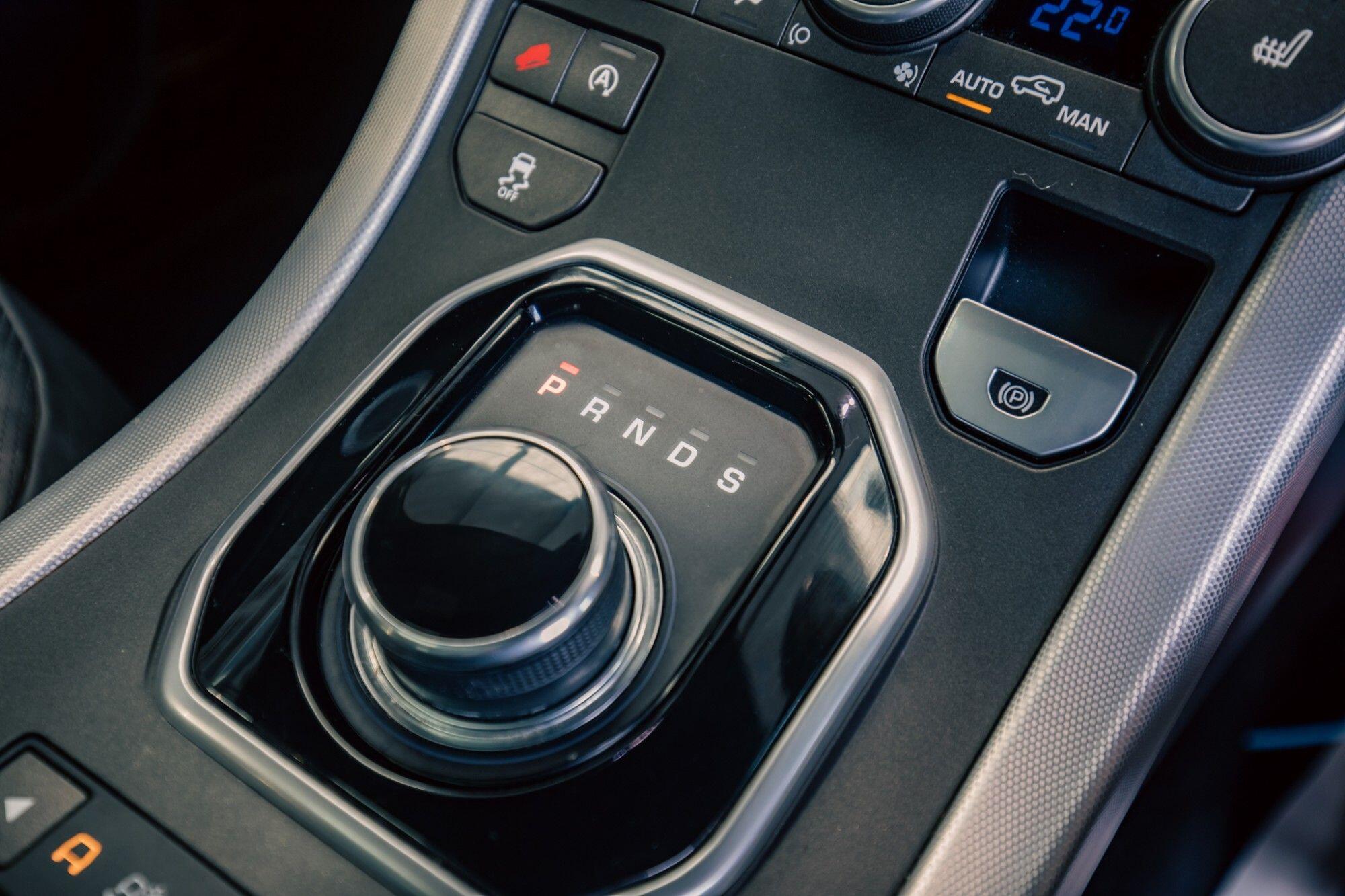 Land Rover Range Rover Evoque view 22