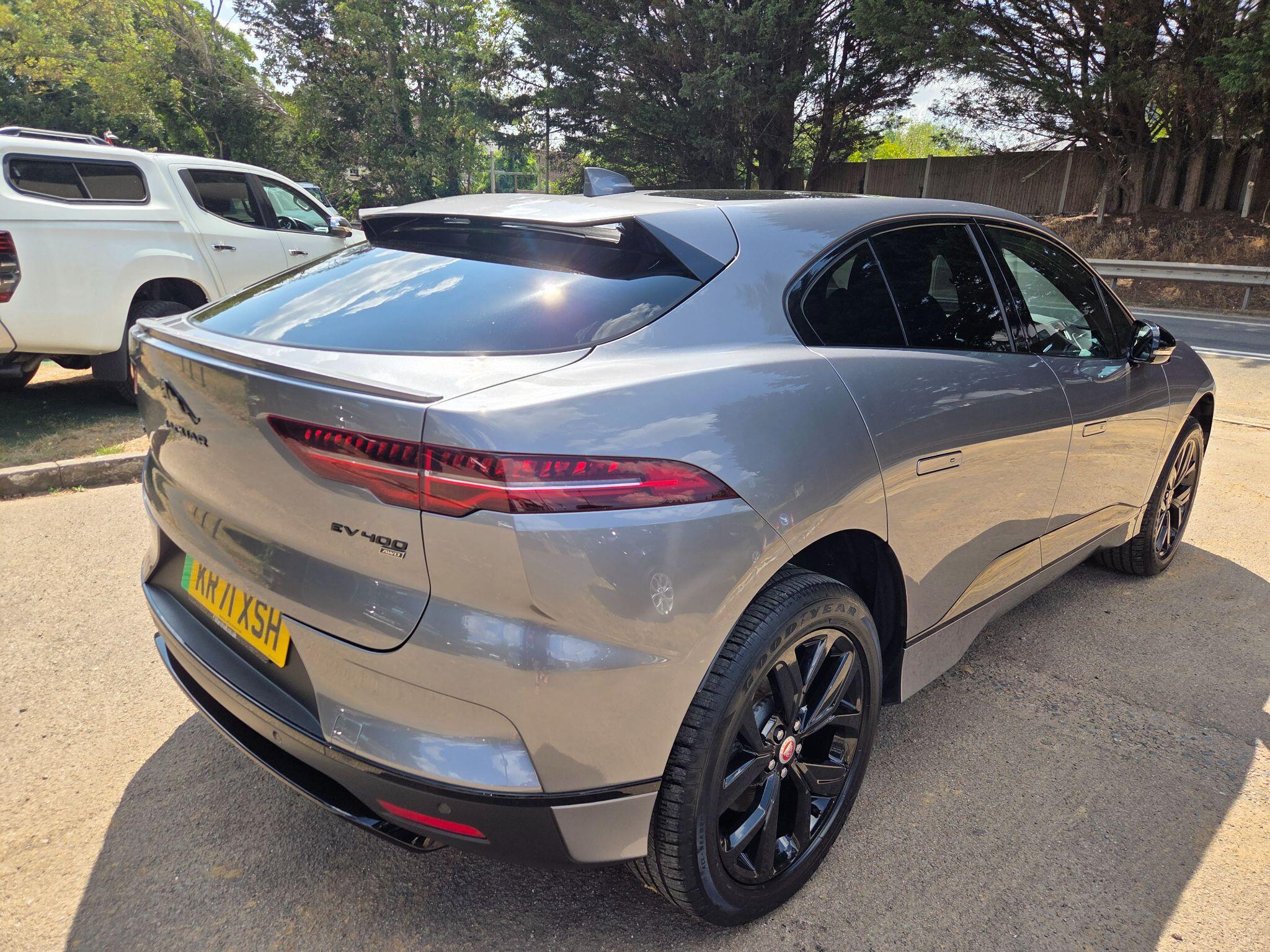 Jaguar I-Pace view 29