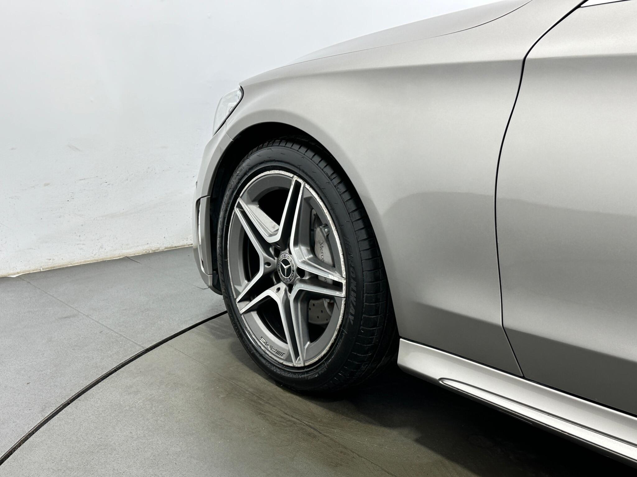 Mercedes-Benz C-Class view 48
