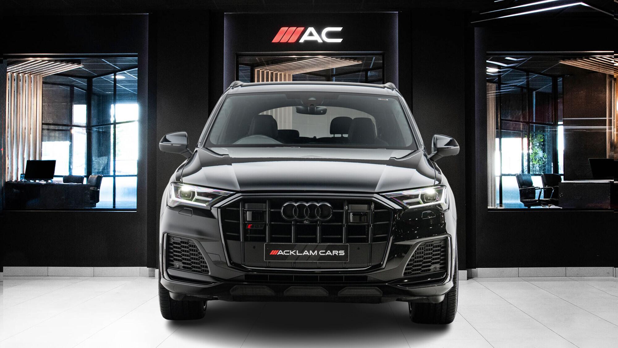 Audi SQ7 view 2