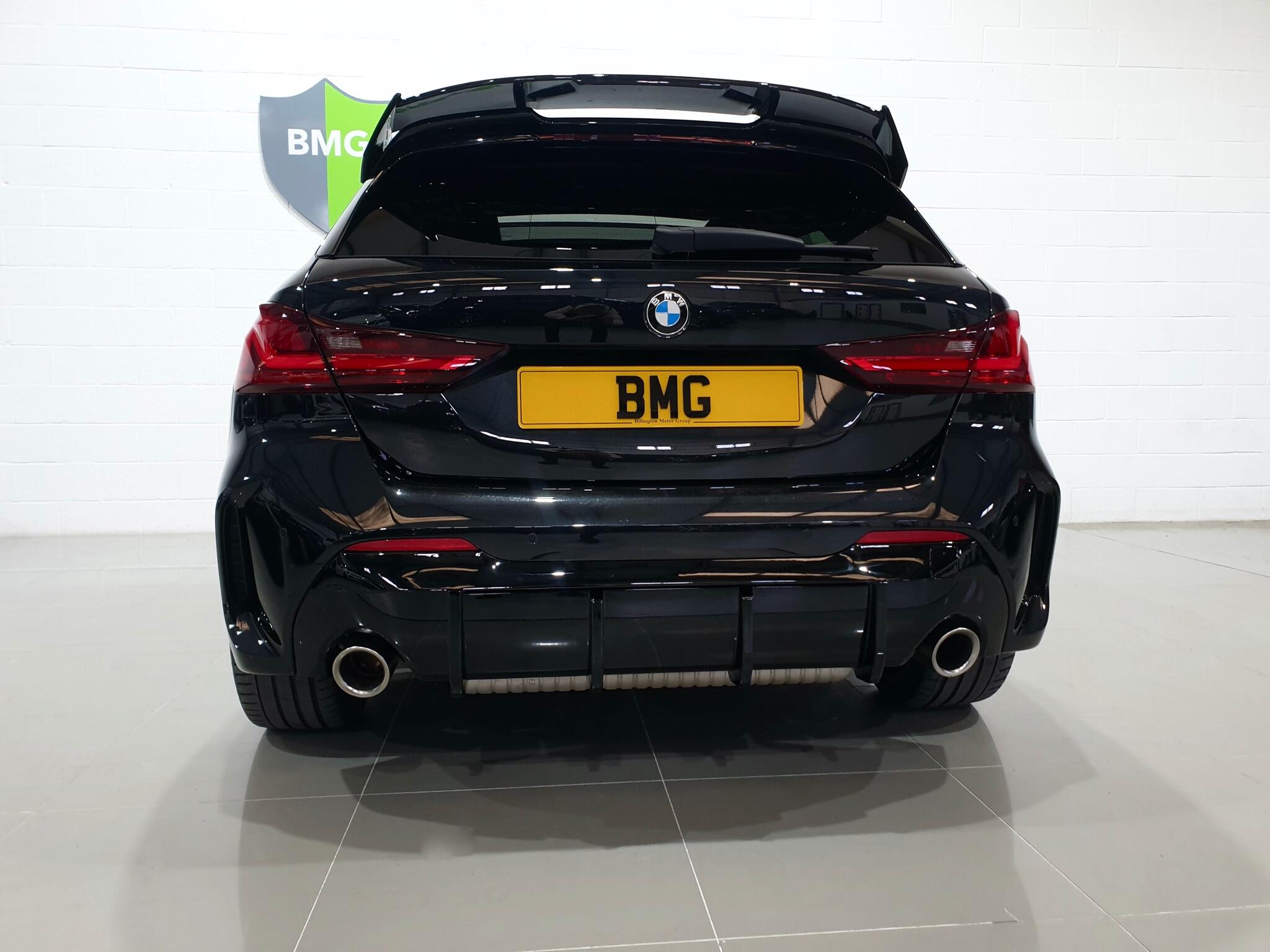 BMW 1 Series view 36