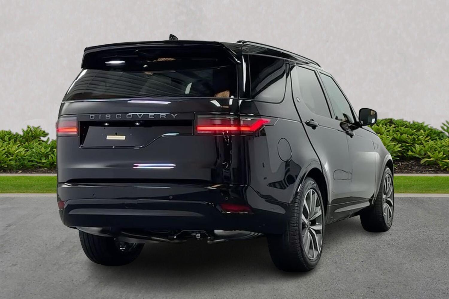 Land Rover Discovery view 18