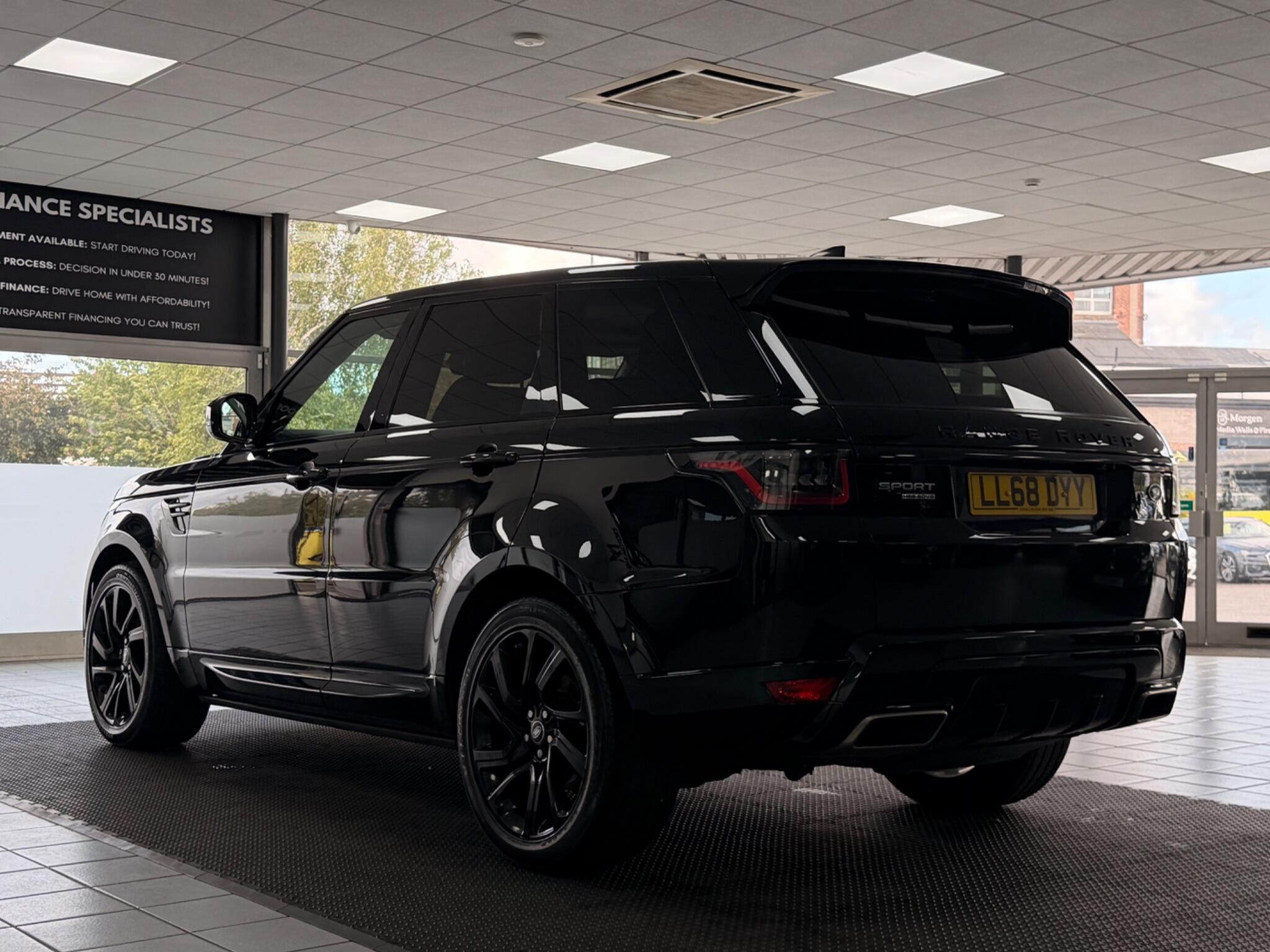 Land Rover Range Rover Sport view 7