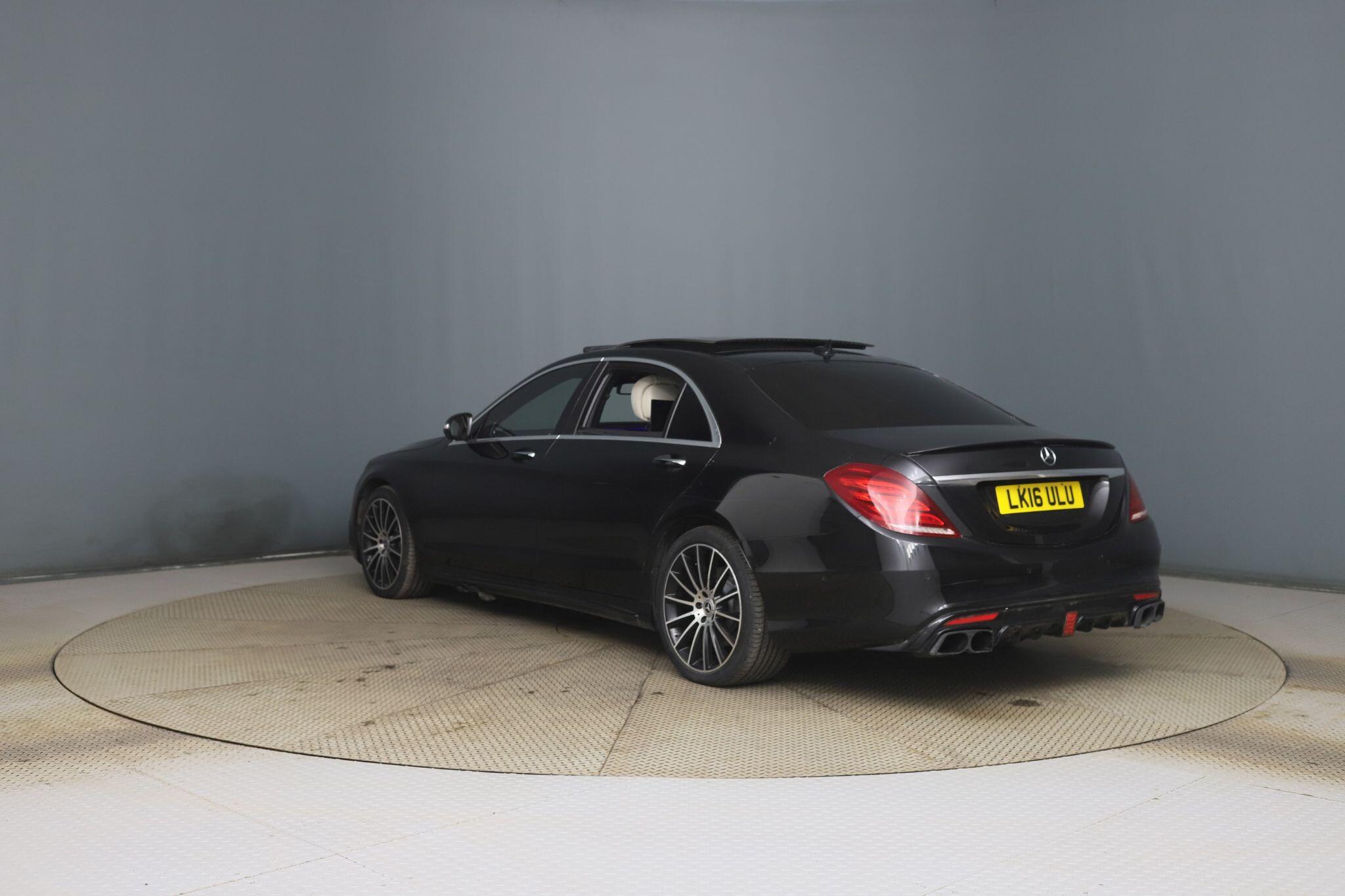 Mercedes-Benz S Class view 4