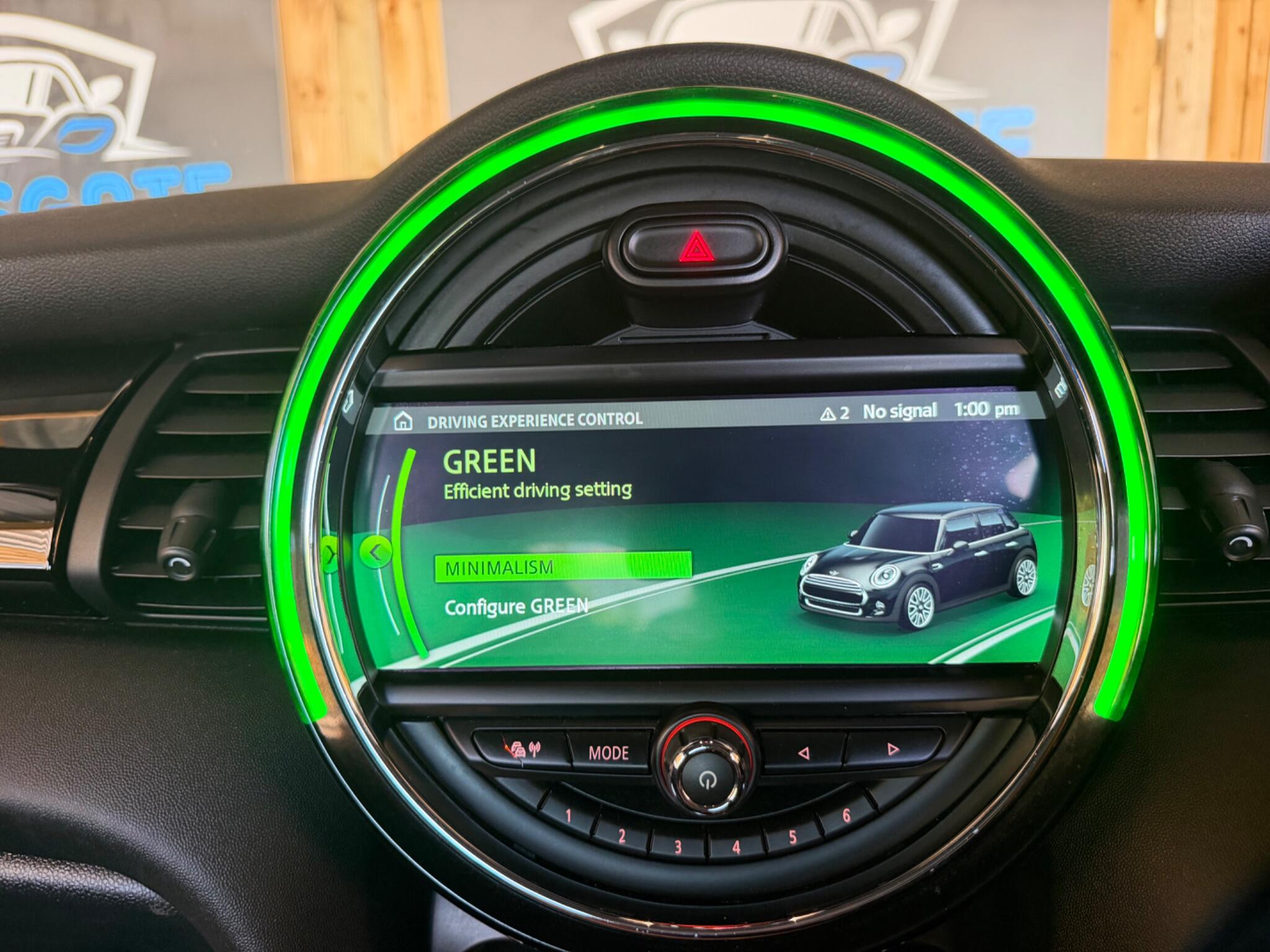 Mini Hatch view 37