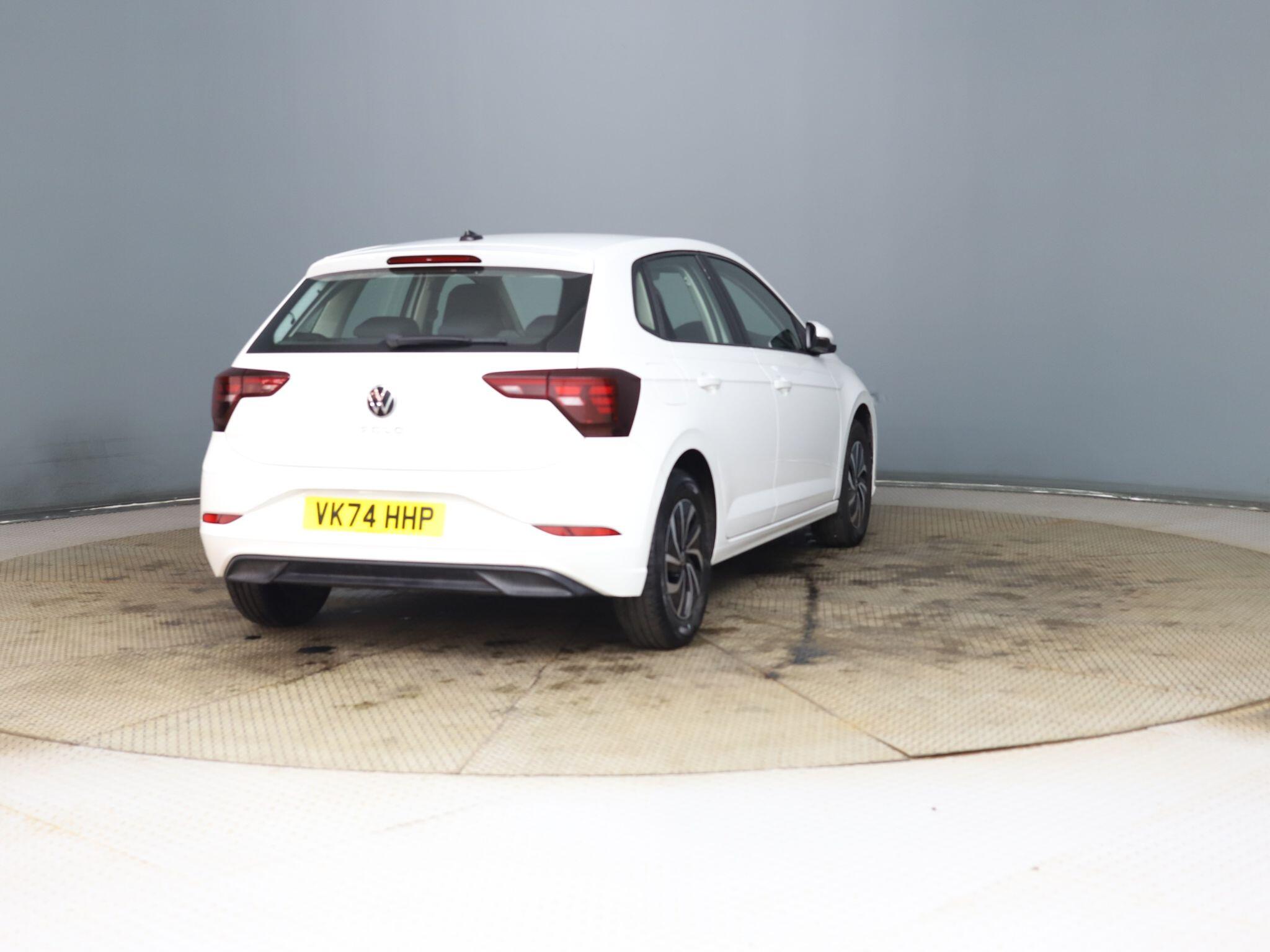 Volkswagen Polo view 6