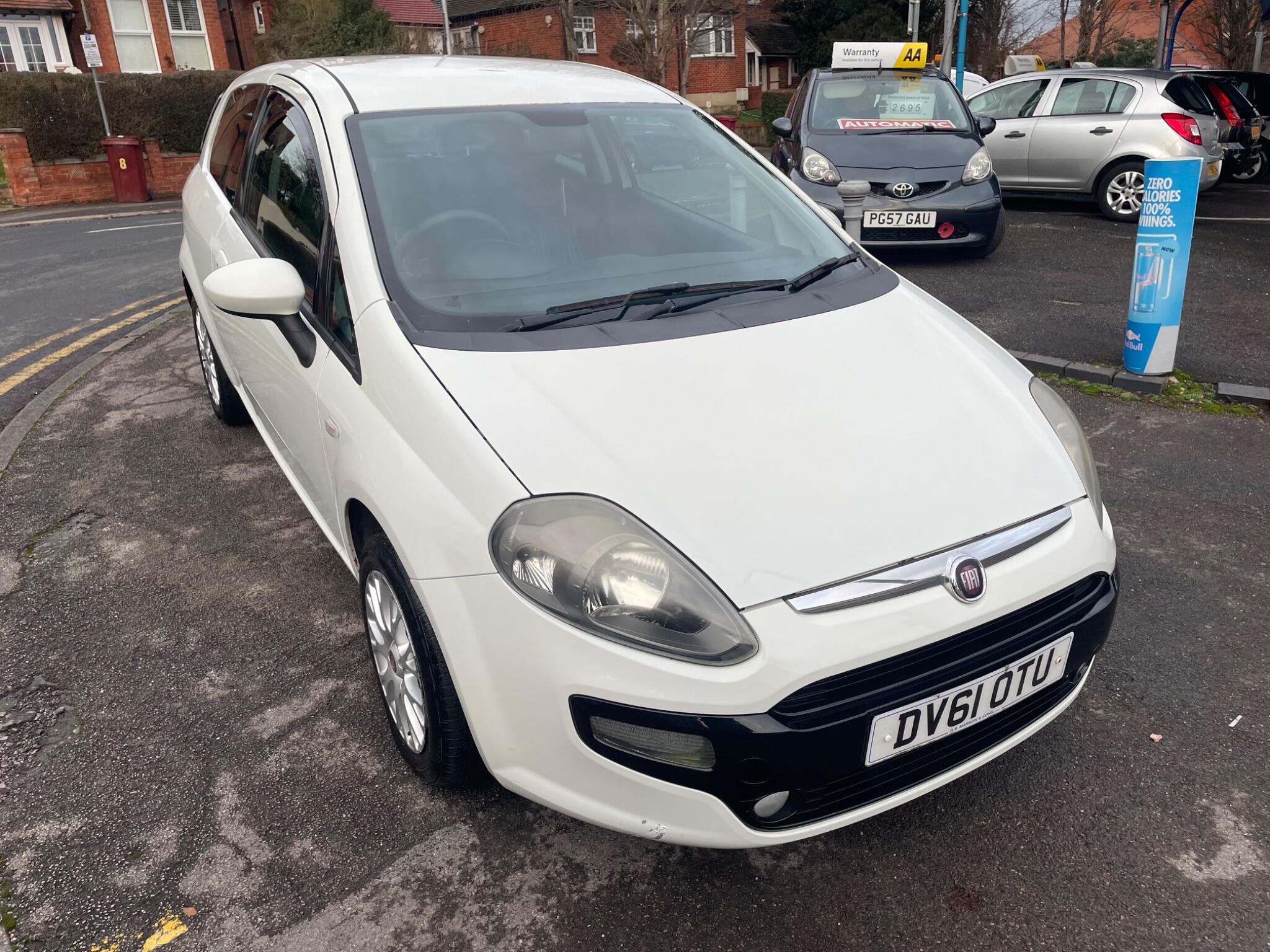 2011 Fiat Punto Evo image 5
