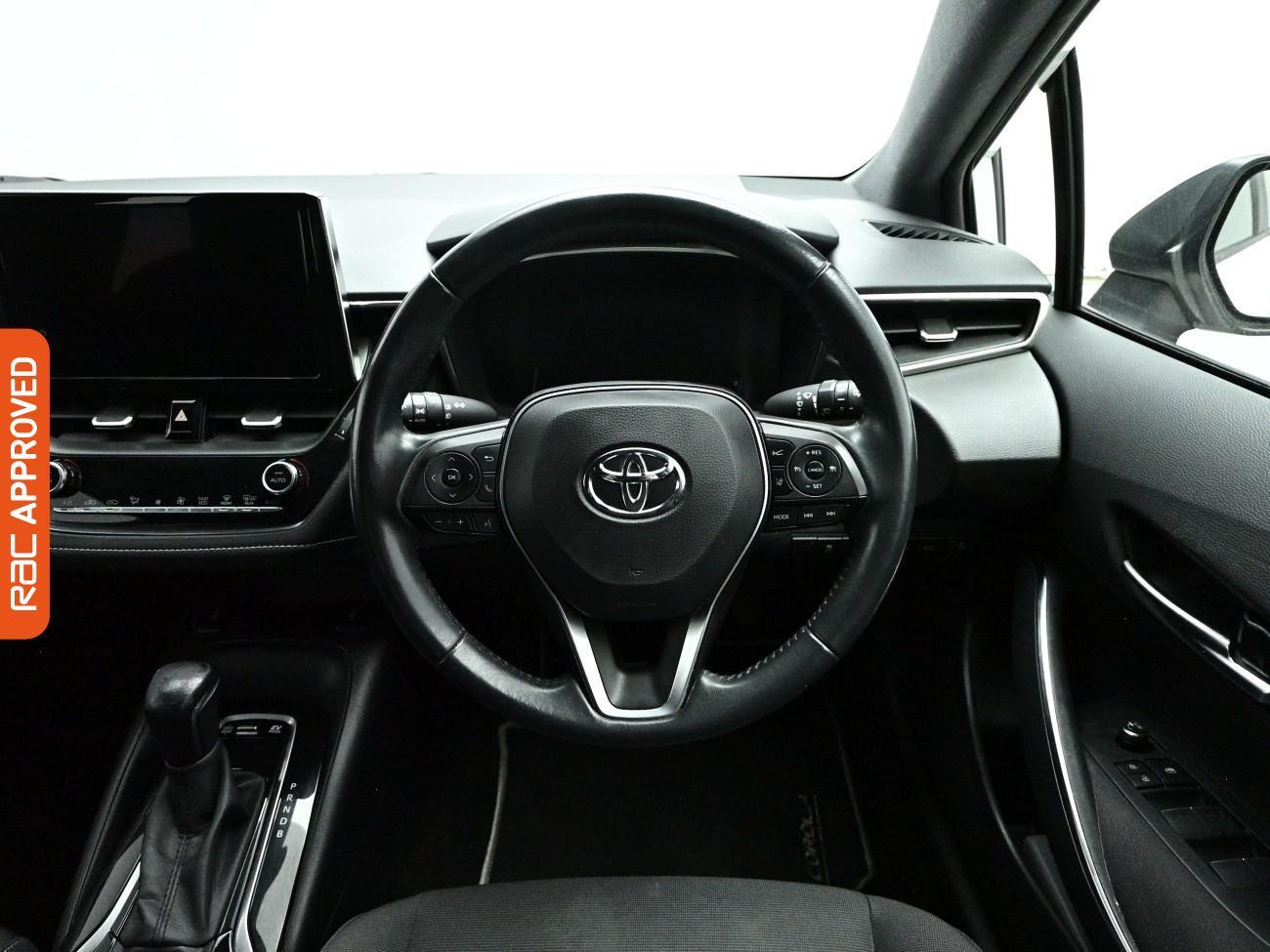 Toyota Corolla view 9