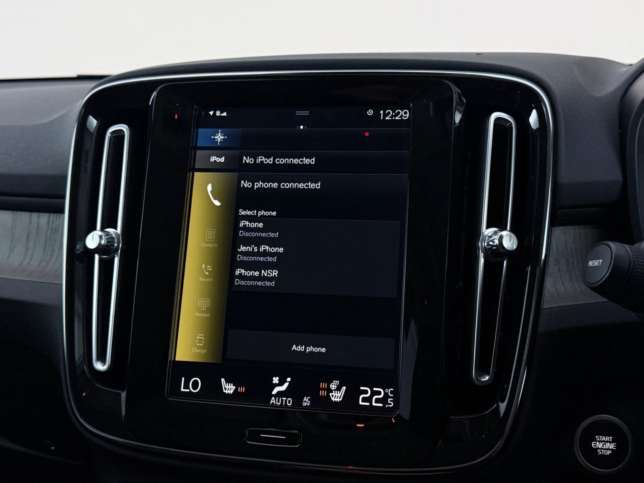Volvo XC40 view 25
